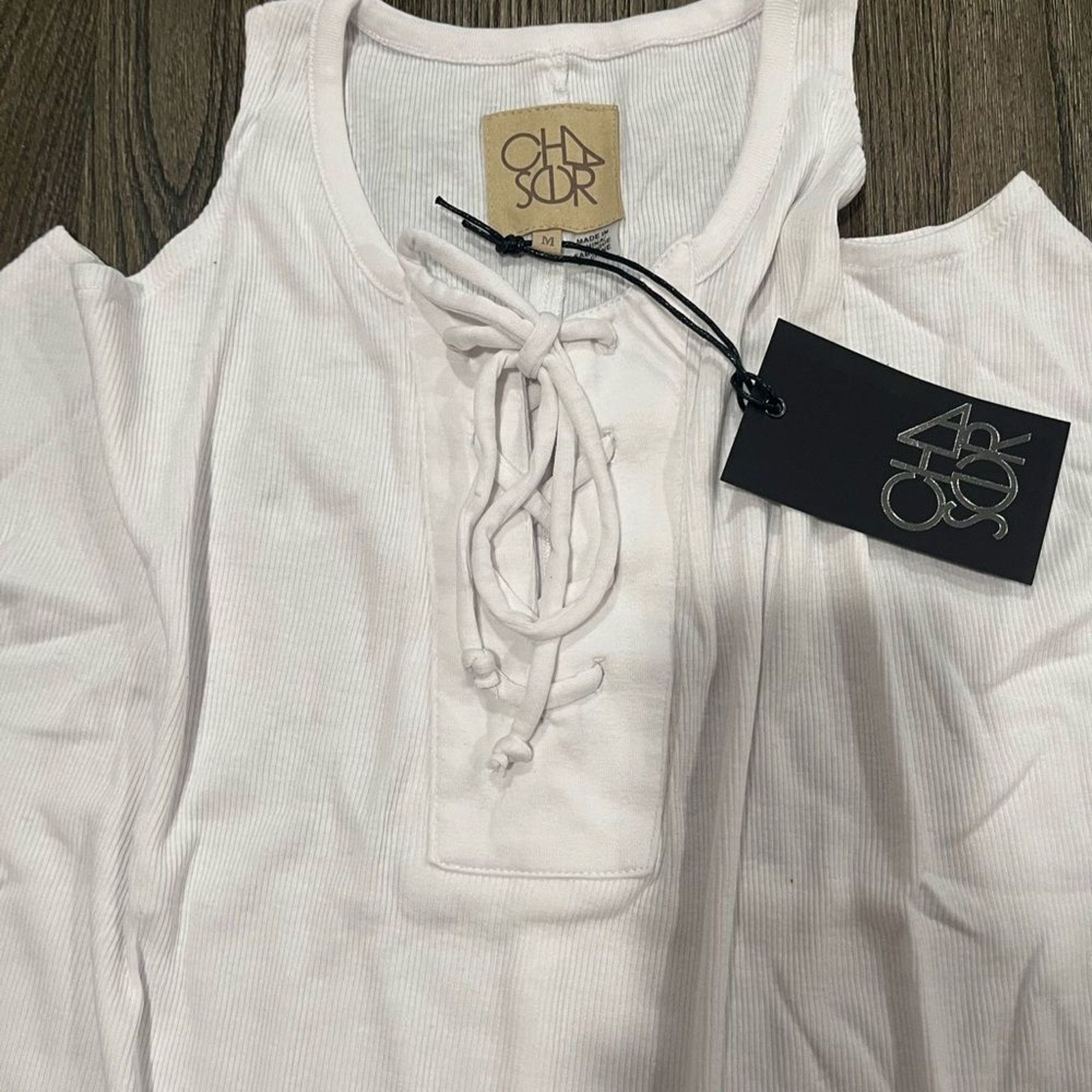 Vintage NWT Chaser White Henley Cold Shoulder T-Shirt Size M Size M / US 6-8 / IT 42-44 - 2 Thumbnail