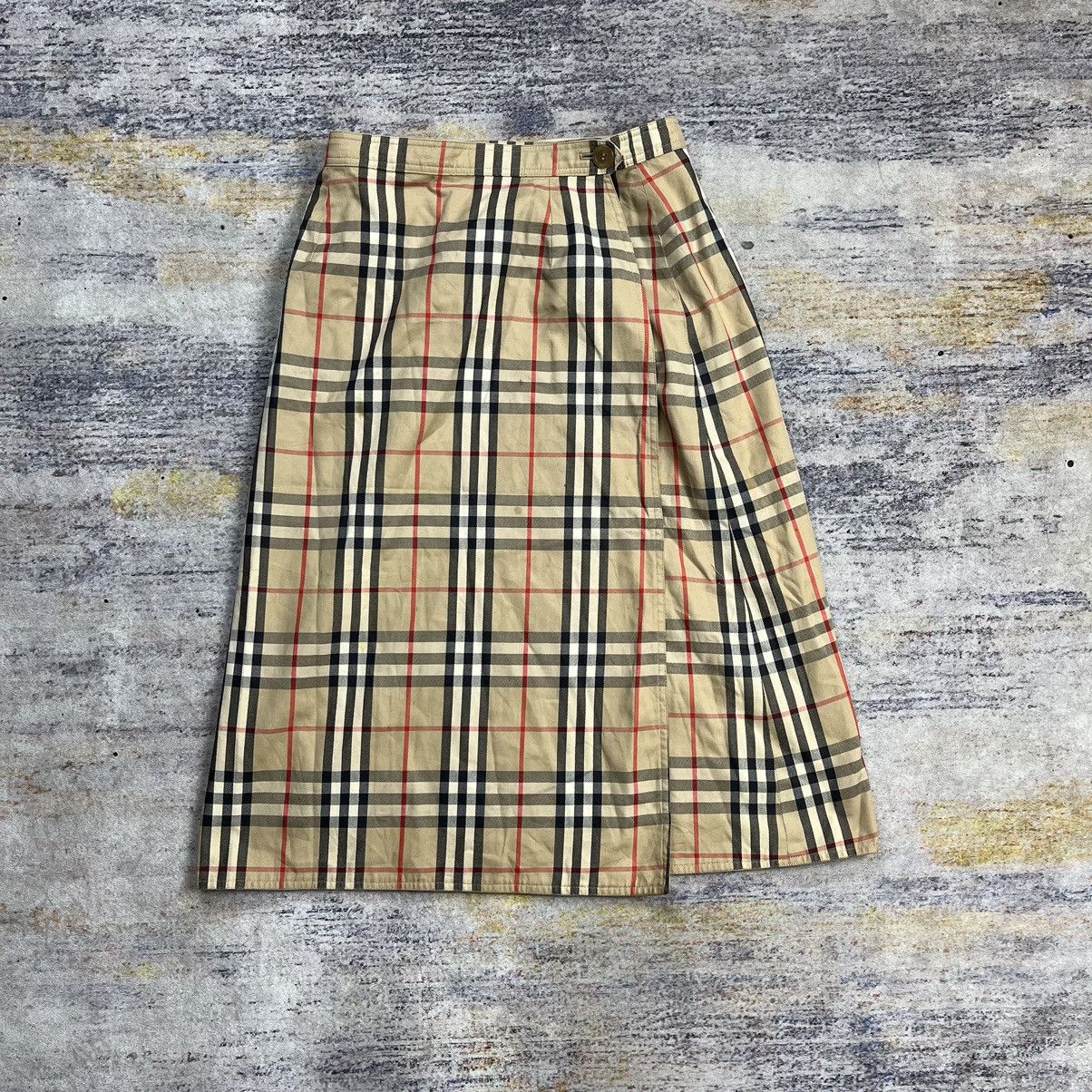 Burberry × Vintage Vintage 90s Burberrys reversible tartan nova check skirt Size 24" / US 00 / IT 34 - 1 Thumbnail