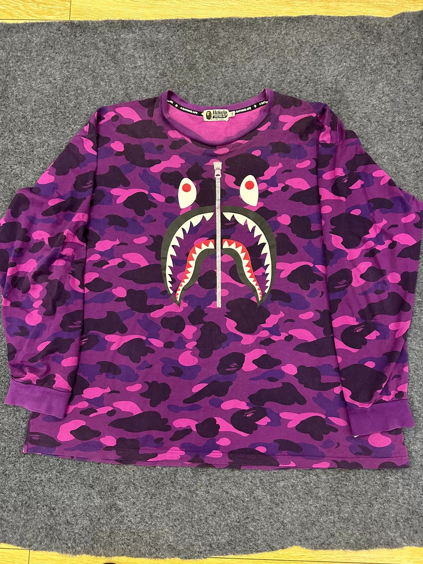Bape Bape T Multi Shark Long Sleeve Tee Size US XXL / EU 58 / 5 - 1 Thumbnail