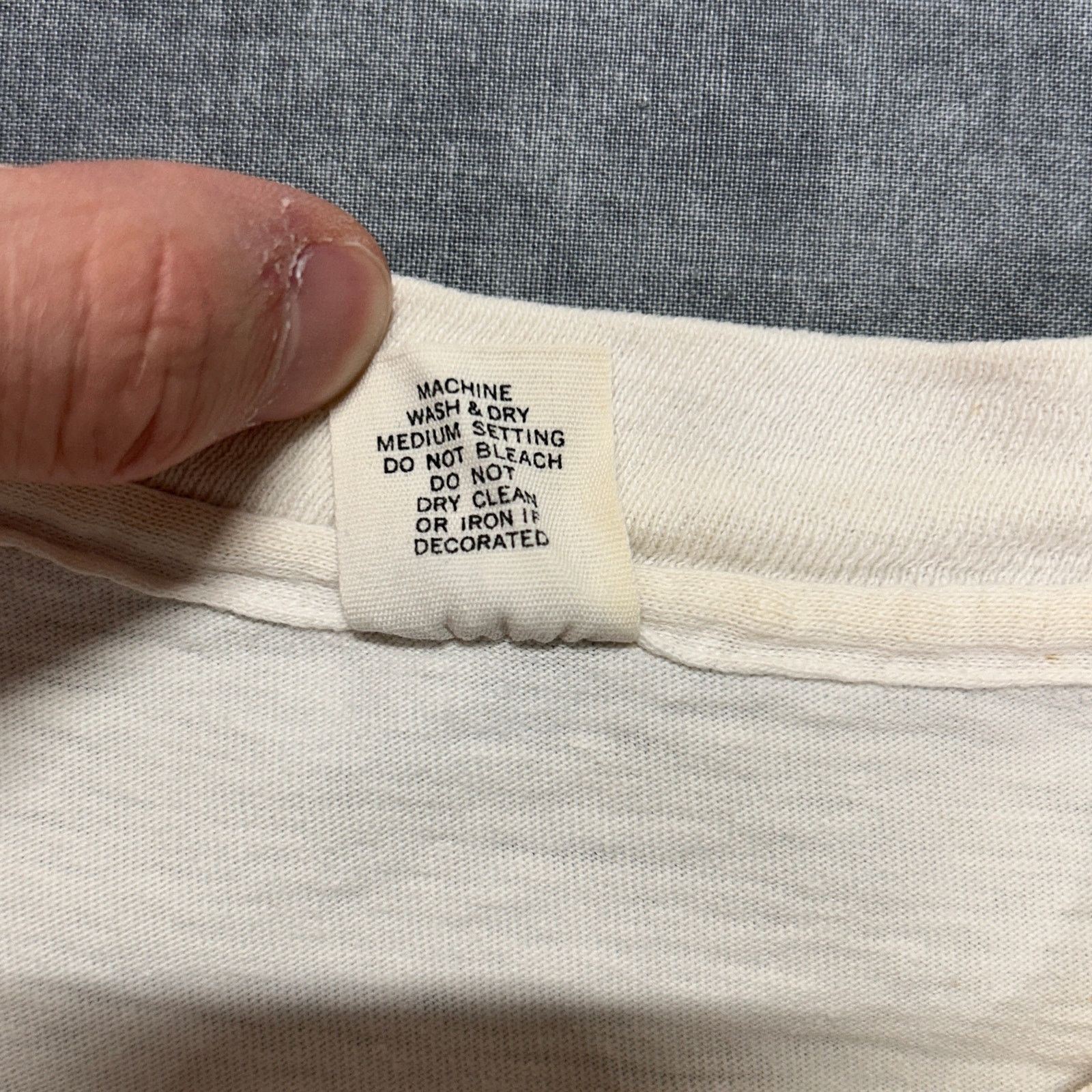 Hanes VTG 1979 Hanes Scotts Hut Race Inaugural Antarctica run tee Size US XL / EU 56 / 4 - 8 Thumbnail