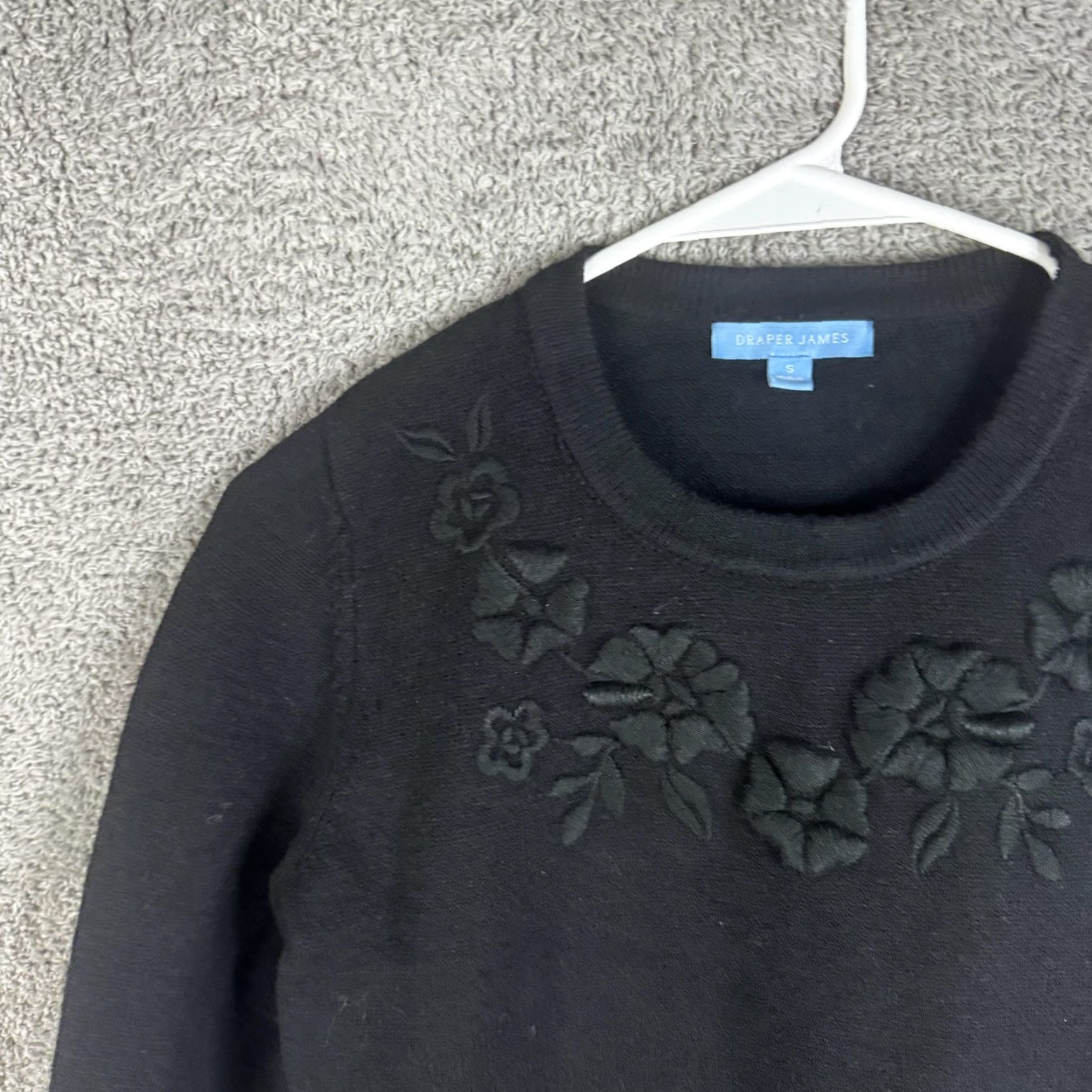 Vintage Draper James Sweater Womens Small Black Floral Embroidered Crewneck Pullover Size S / US 4 / IT 40 - 5 Thumbnail