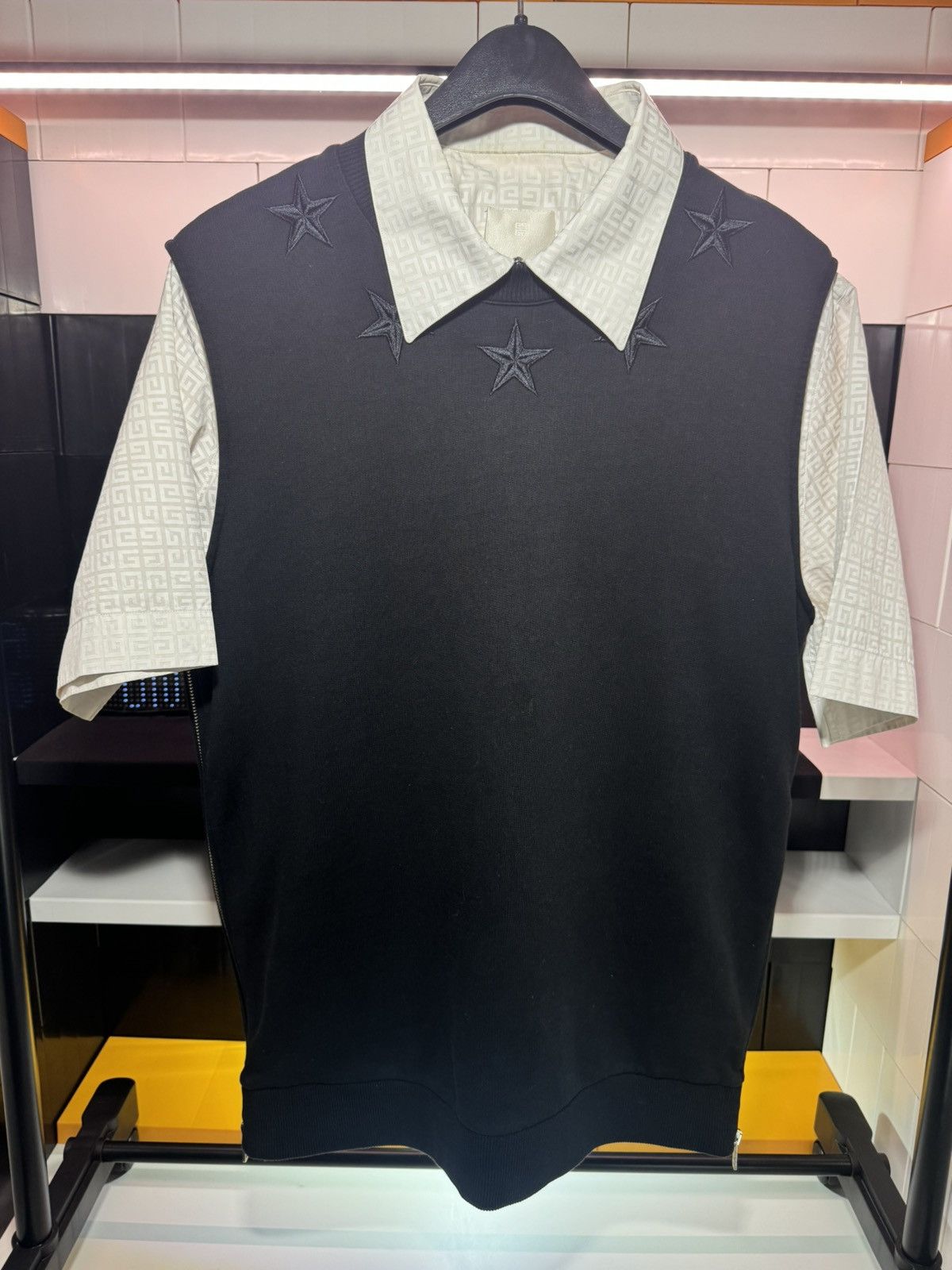 Givenchy Givenchy Sweater Vest Size US M / EU 48-50 / 2 - 14 Thumbnail