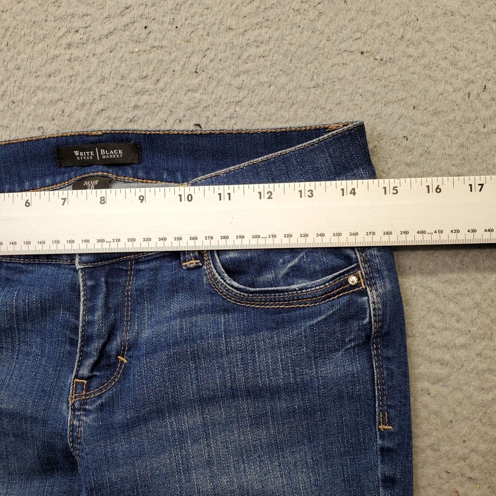 White House Black Market White House Black Market Jeans Womens 2R Blue Denim Slim Ankle Leg Grunge Size 26" / US 2 / IT 38 - 6 Thumbnail