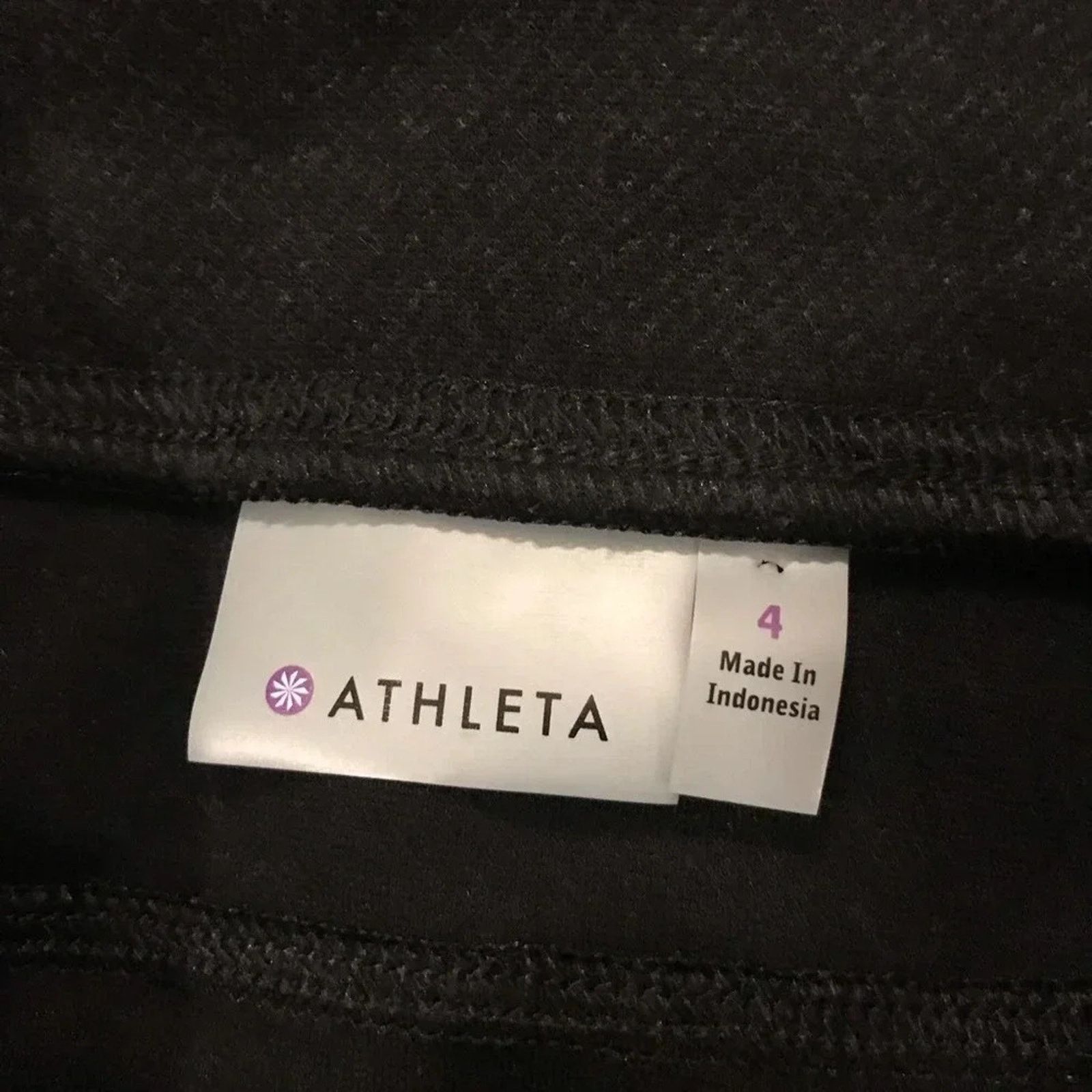 Athleta Athleta Flared Skirt Black Back Pocket Size 27" / US 4 / IT 40 - 2 Thumbnail