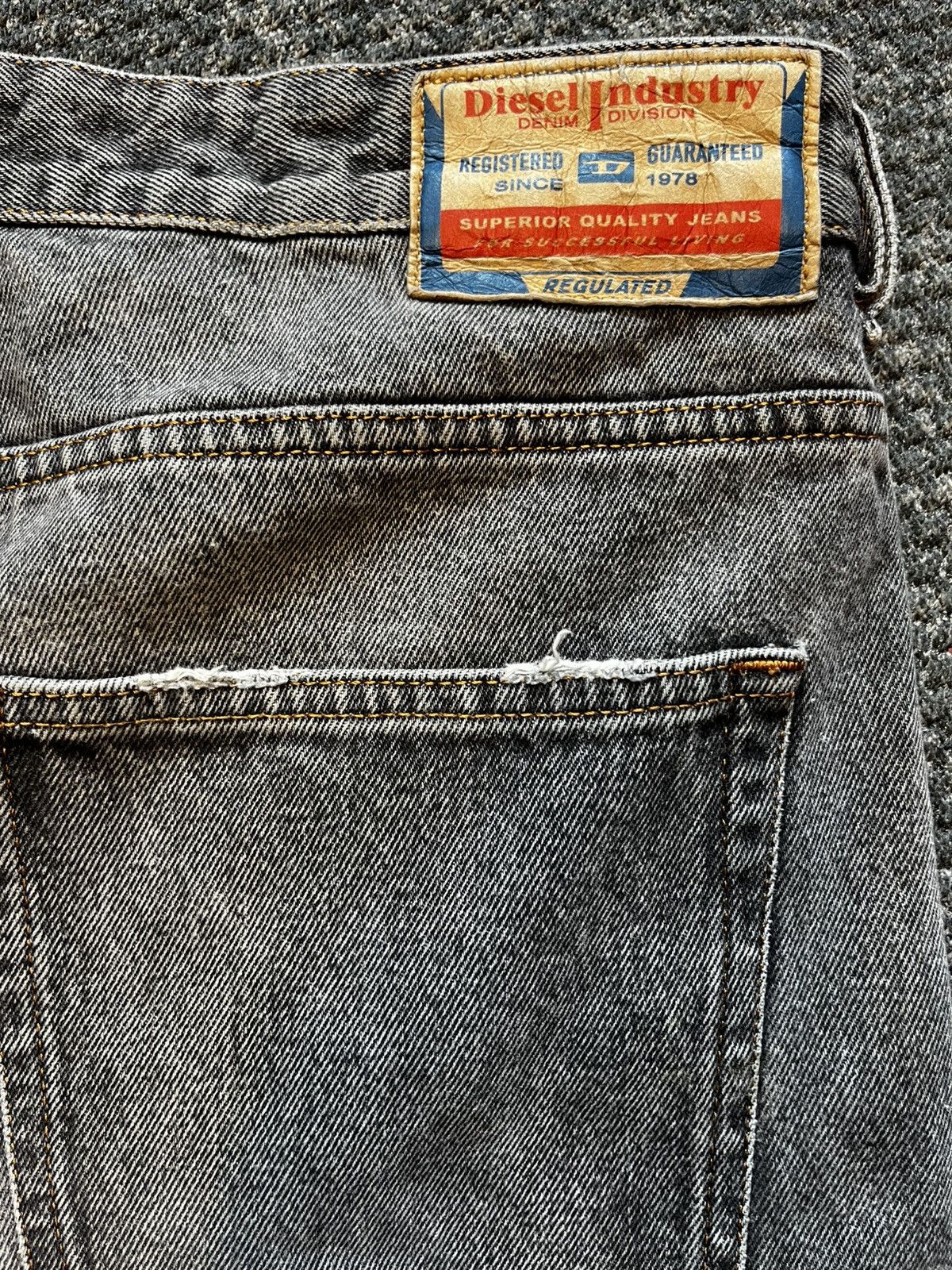 Diesel Diesel Relaxed Jeans D-Rise 007f6 Size US 30 / EU 46 - 5 Thumbnail
