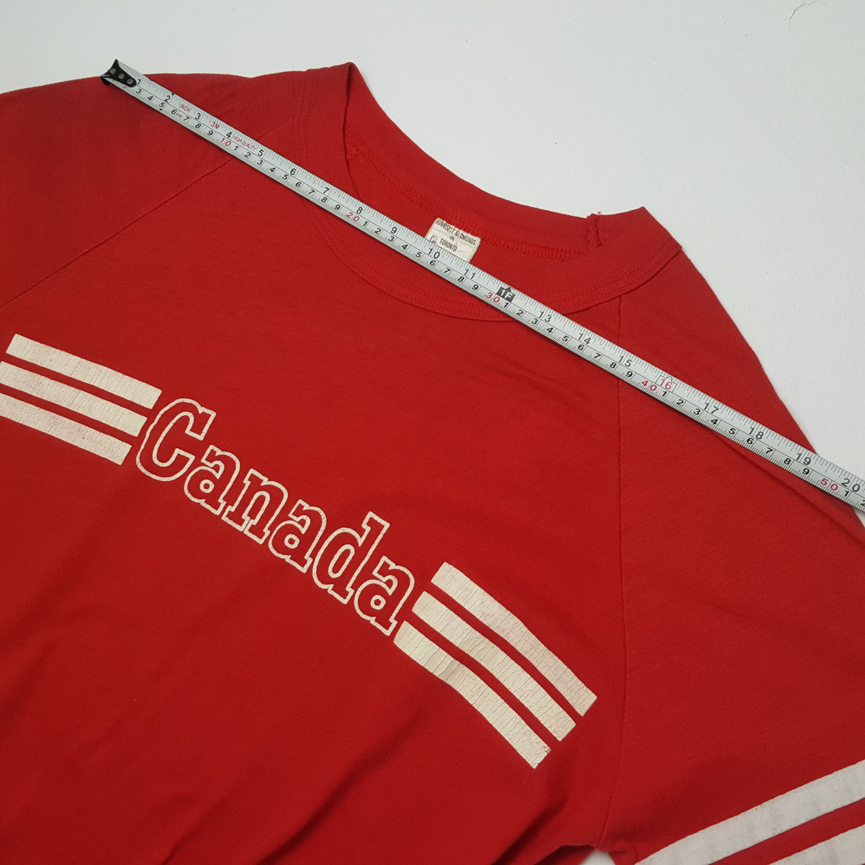 Vintage CANADA Center Design Three Stripes Style Vintage Sweatshirt Size US S / EU 44-46 / 1 - 5 Thumbnail