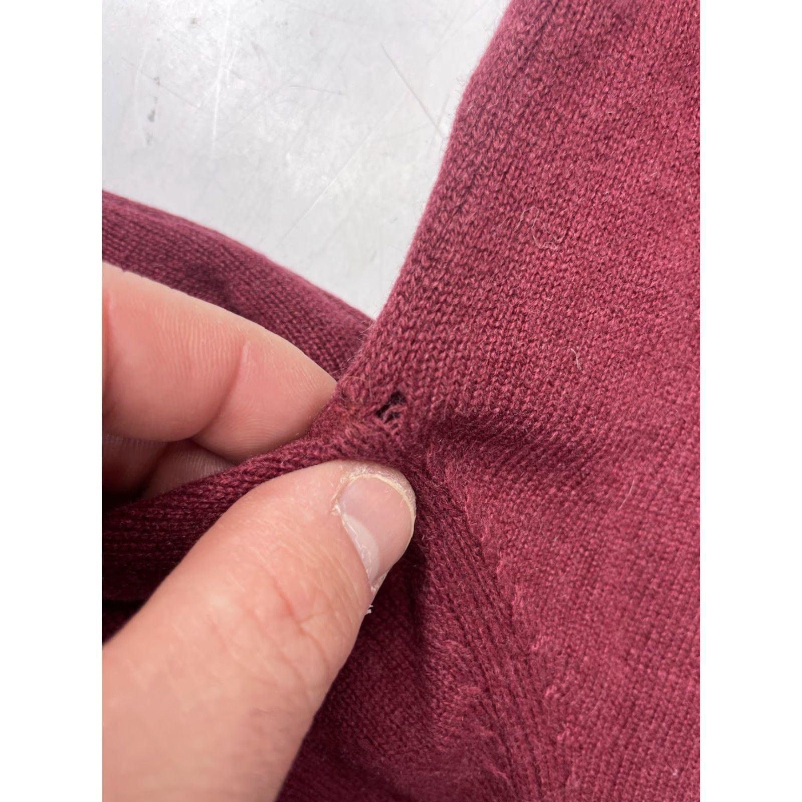 Jos. A. Bank Executive Collection JOS A. BANK 100% Cashmere Crew Sweater Burgundy Men’s Large Size US XL / EU 56 / 4 - 7 Thumbnail