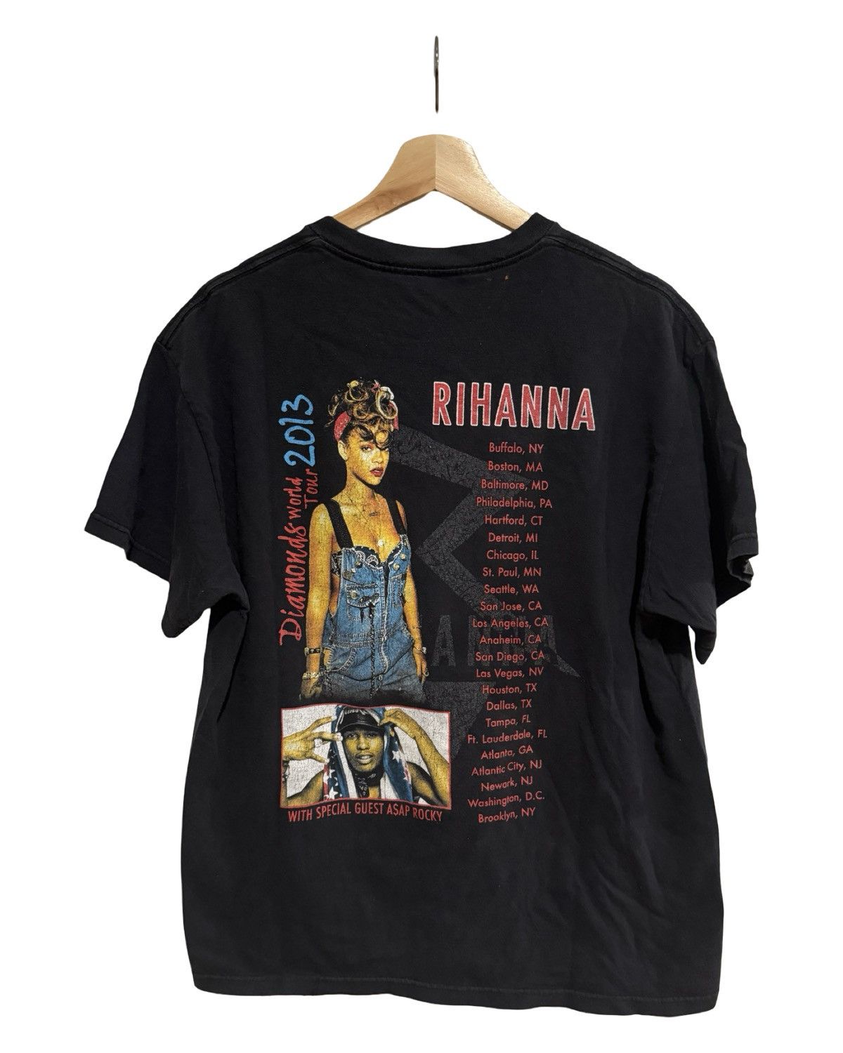 Rap Tees Vintage 2013 Rihanna ft A$AP Rocky Diamonds World Tour Tee Size US L / EU 52-54 / 3 - 2 Thumbnail