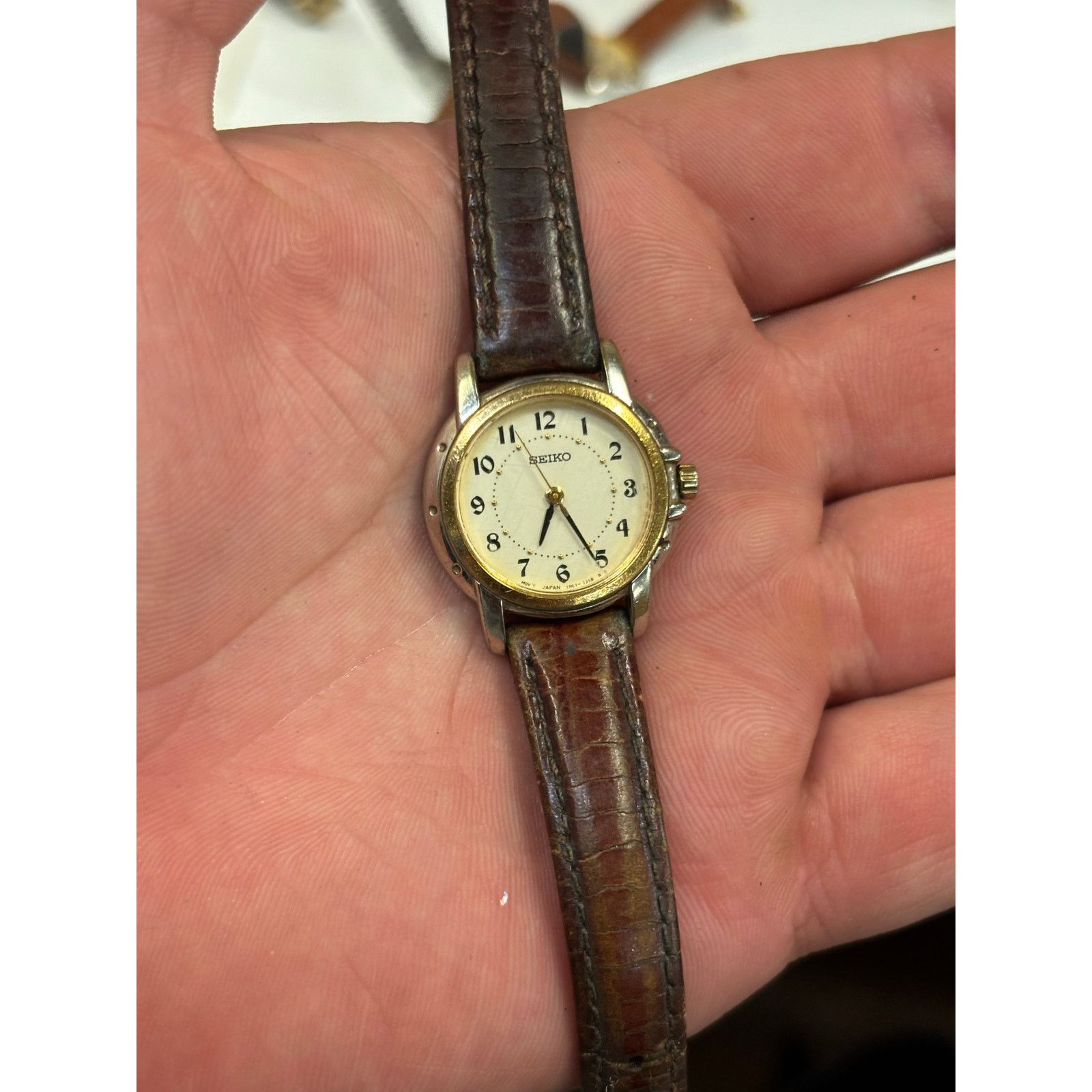 Seiko 2 Seiko Women’s Watches! New Batteries. Size ONE SIZE - 11 Thumbnail