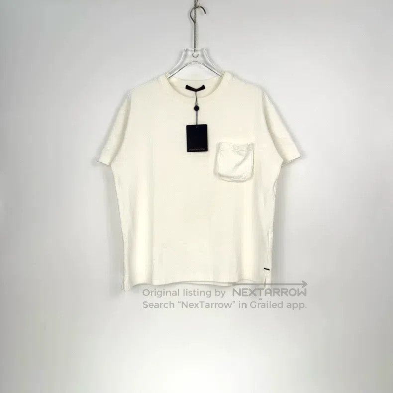 Louis Vuitton Louis Vuitton White dark lines full logo short sleeve Size US M / EU 48-50 / 2 - 3 Thumbnail