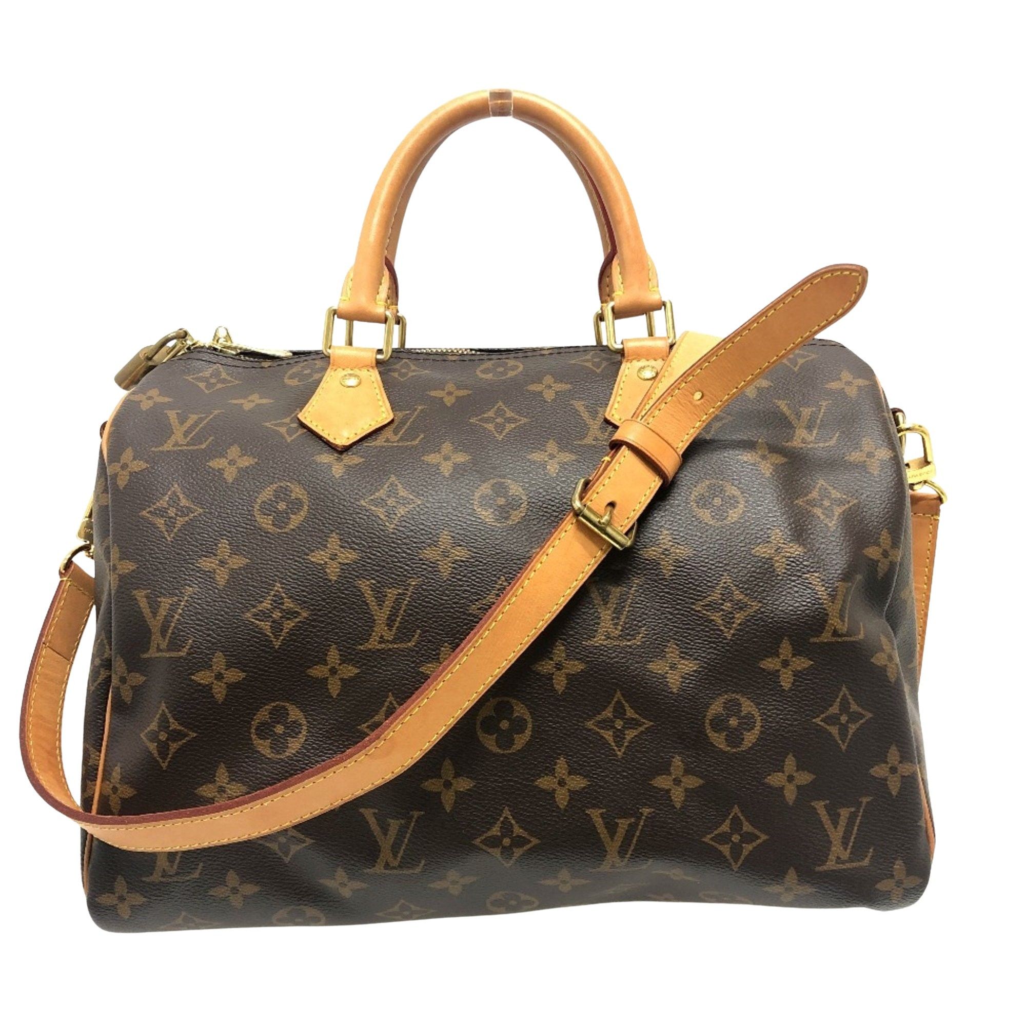 Louis Vuitton Louis Vuitton travel Size ONE SIZE - 1 Thumbnail