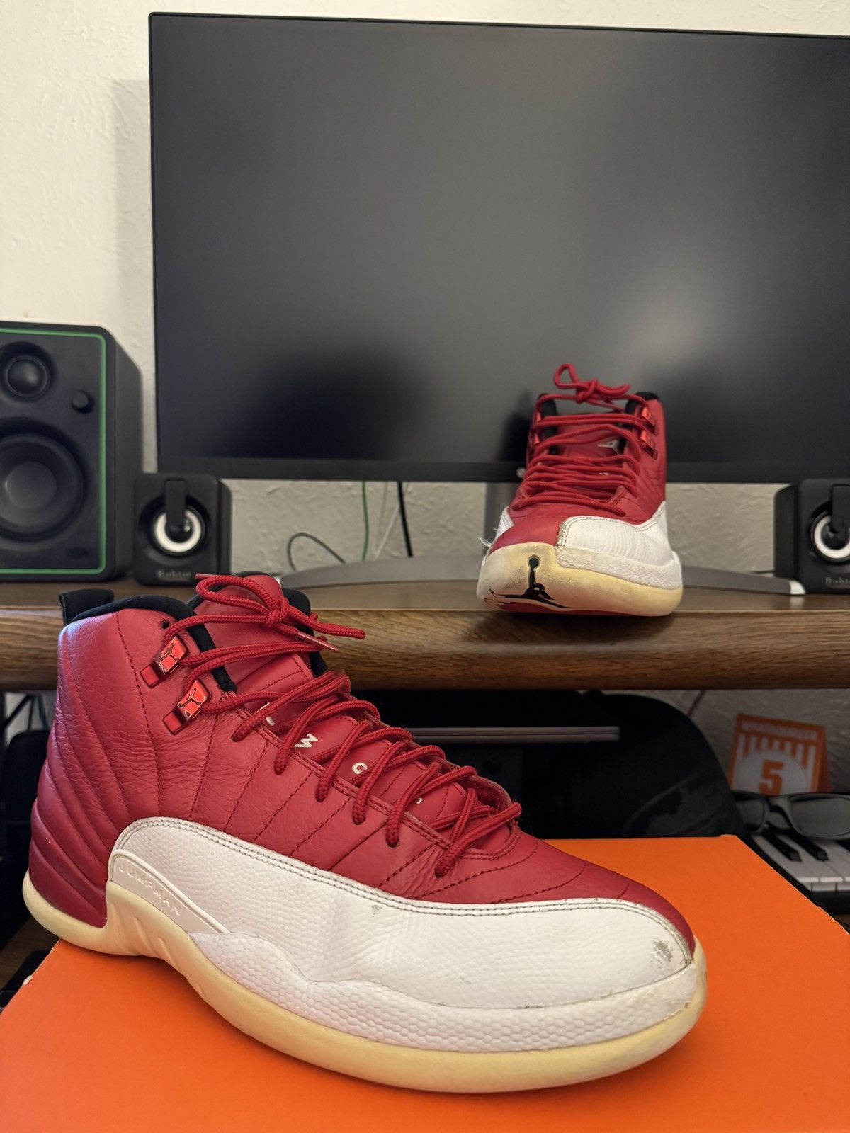 Jordan Brand Jordan 12 Size US 10 / EU 43 - 1 Thumbnail