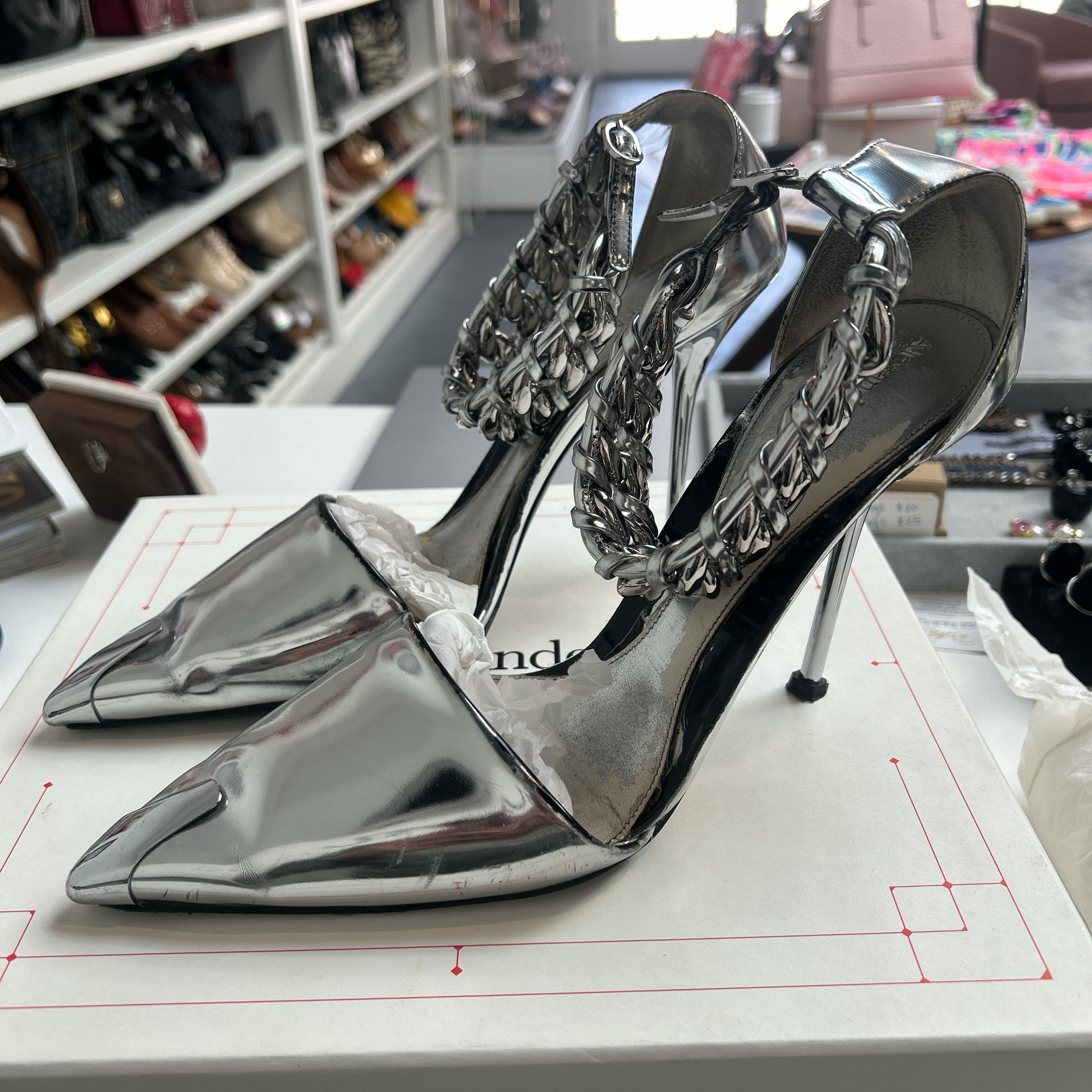 Alexander McQueen Silver Leather Revel Pumps | Grailed