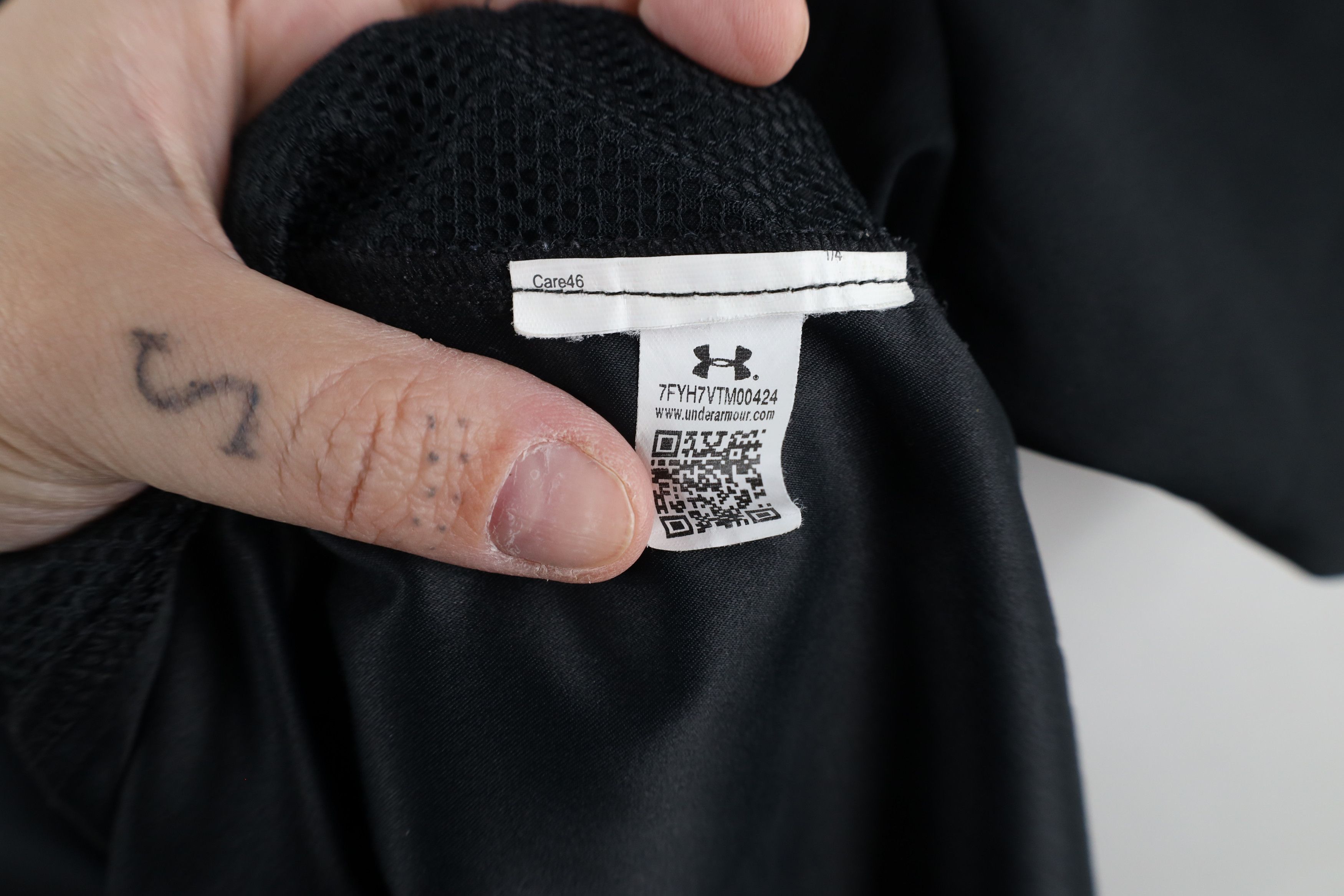 Under Armour × Vintage Under Armour Short Sleeve Half Zip Pullover Jacket Black Size US L / EU 52-54 / 3 - 9 Thumbnail