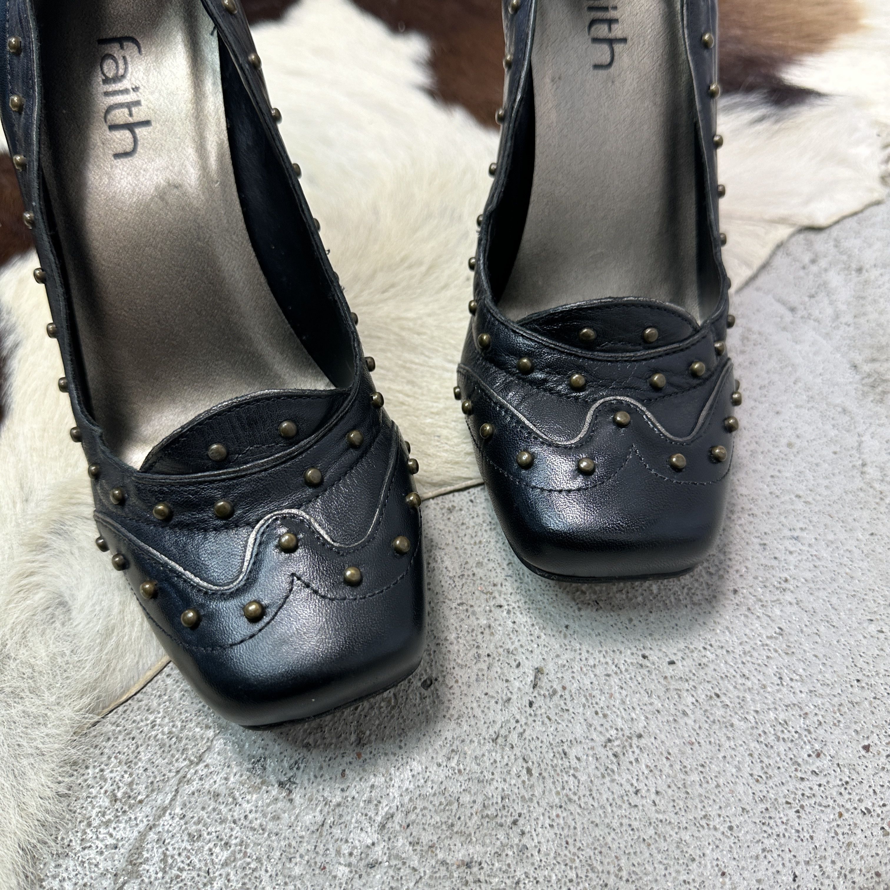 Vintage Vintage Avant Garde Leather Studded Heels Y2K Size US 7 / IT 37 - 5 Thumbnail