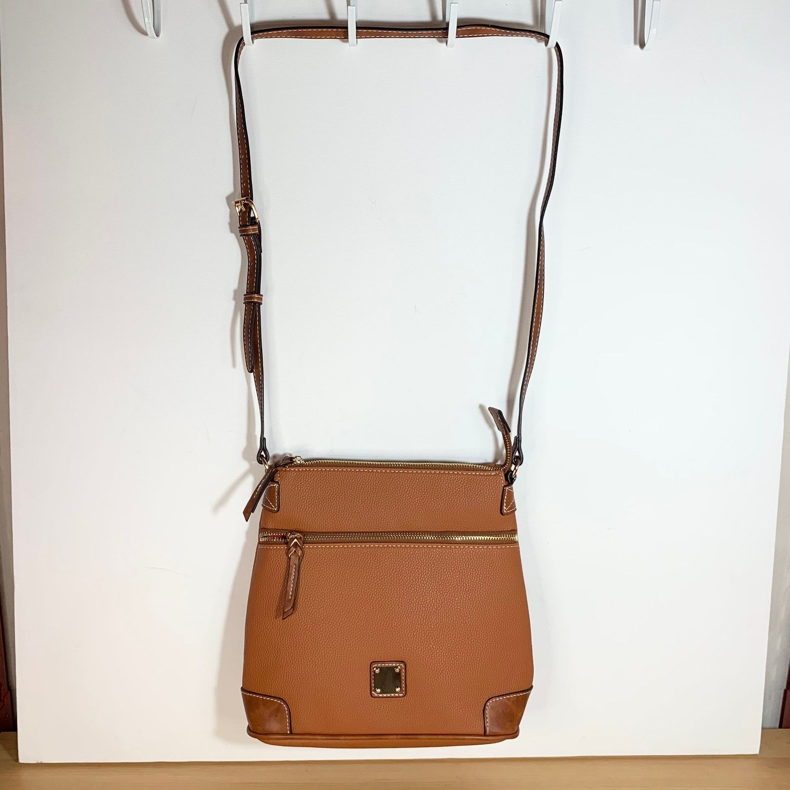 Other Women's Brown Faux Leather Crossbody Bag Size ONE SIZE - 1 Thumbnail