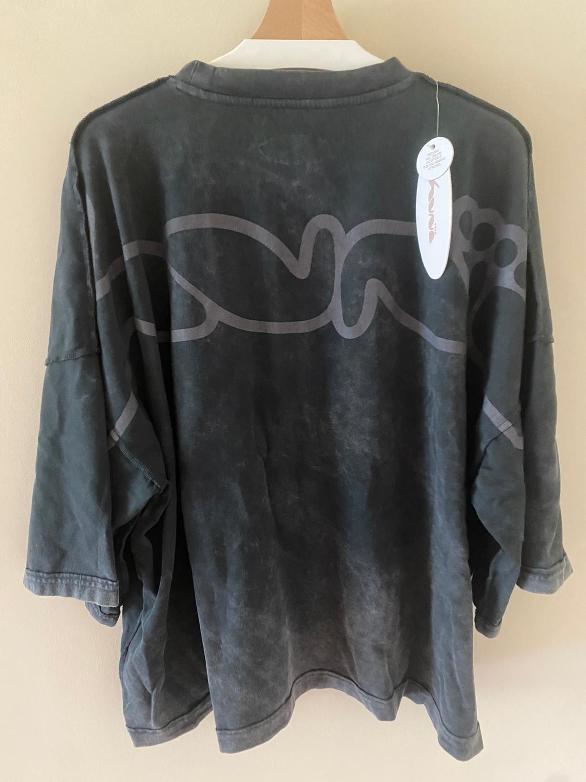 HUNI Design Huni Mona Thomas T-Shirt Washed Black XL Size US XL / EU 56 / 4 - 2 Thumbnail