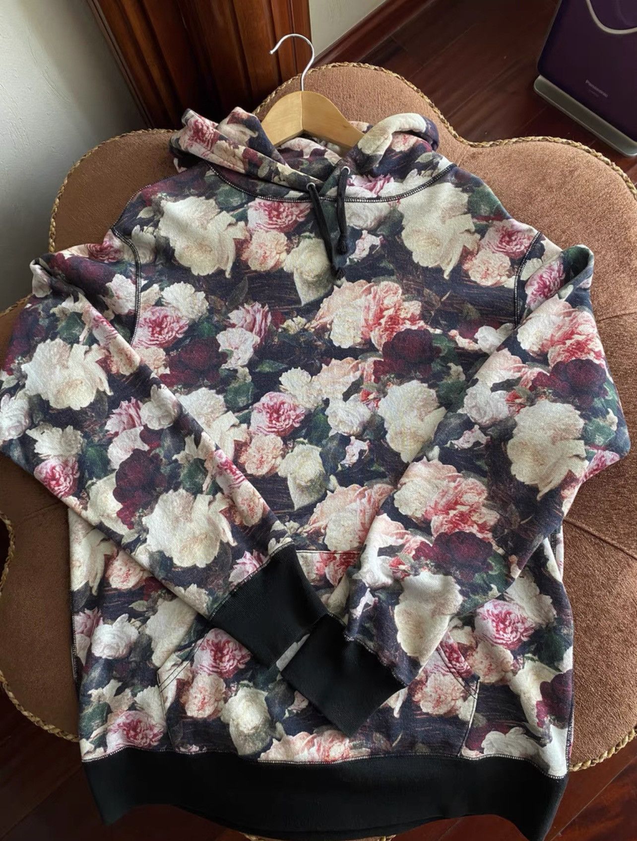 Supreme Flowers Hoodie | Grailed