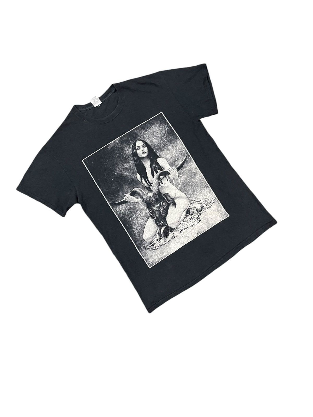 Gildan × Japanese Brand KERBGHOSTCRALWER Art Shirt Size US M / EU 48-50 / 2 - 3 Thumbnail