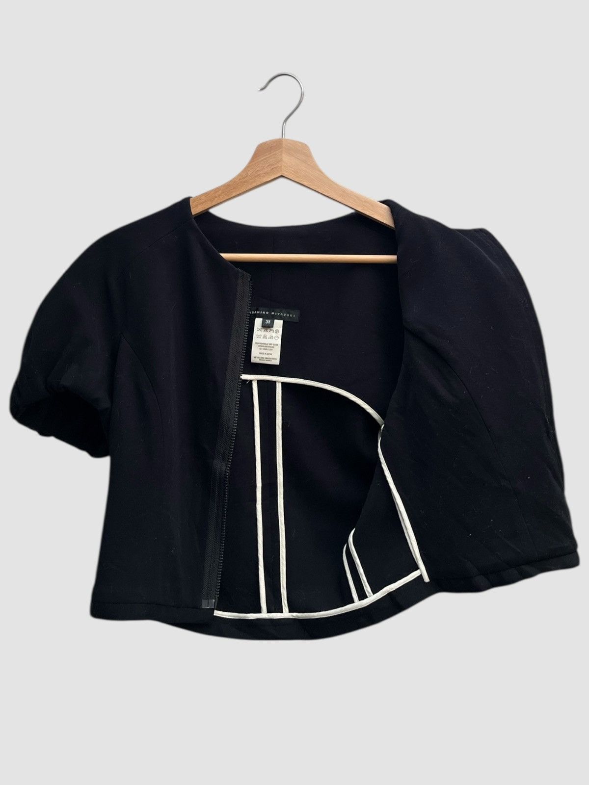 Japanese Brand Masahiro Miyazaki Avant Garde Short-Sleesleeved Crop Jacket Size S / US 4 / IT 40 - 2 Thumbnail