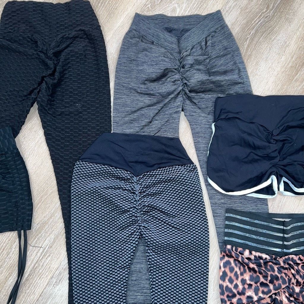 Other 6 Piece Scrunch Butt Workout Lot: Honeycomb, Cheetah XS-Small, Shorts & Leggings Size 26" / US 2 / IT 38 - 3 Thumbnail