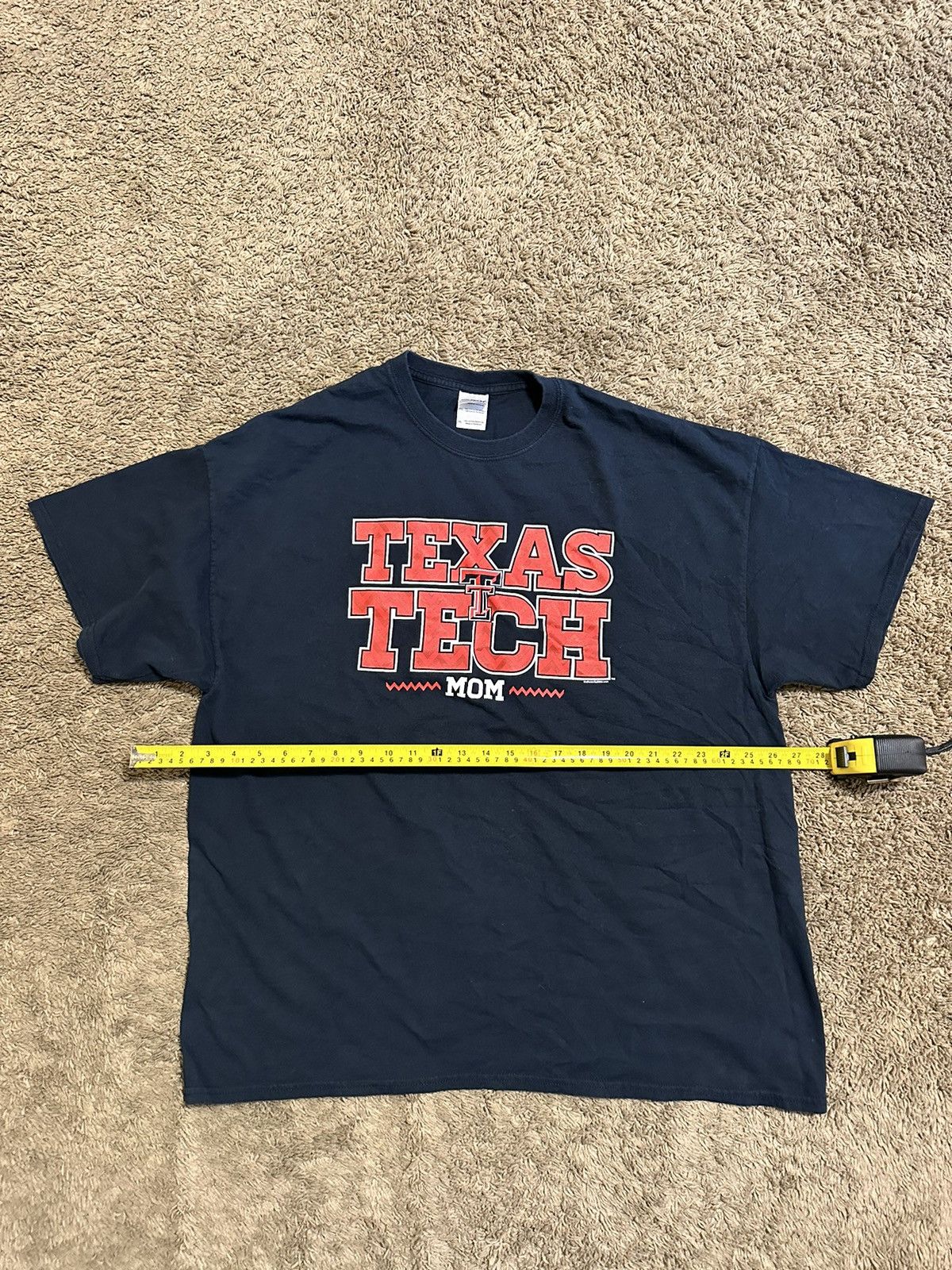 NCAA × Vintage Vintage NCAA Texas Tech “MOM” shirt 00s size Xl Size US XL / EU 56 / 4 - 5 Thumbnail