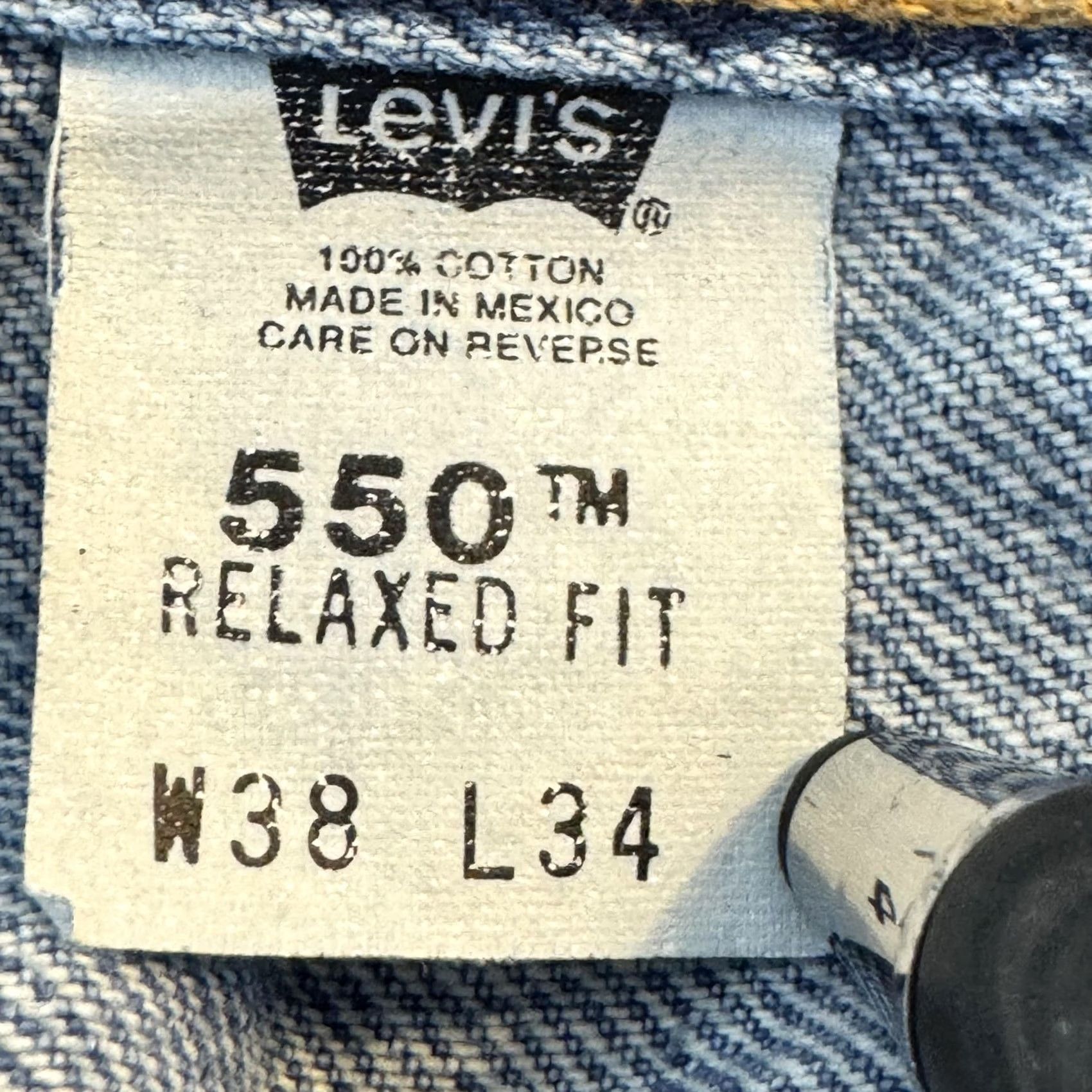 Levi's VINTAGE Levi's 550 Jeans Mens 38x34 Blue Relaxed Fit Tapered Leg Denim Zip Fly Size US 38 / EU 54 - 5 Thumbnail