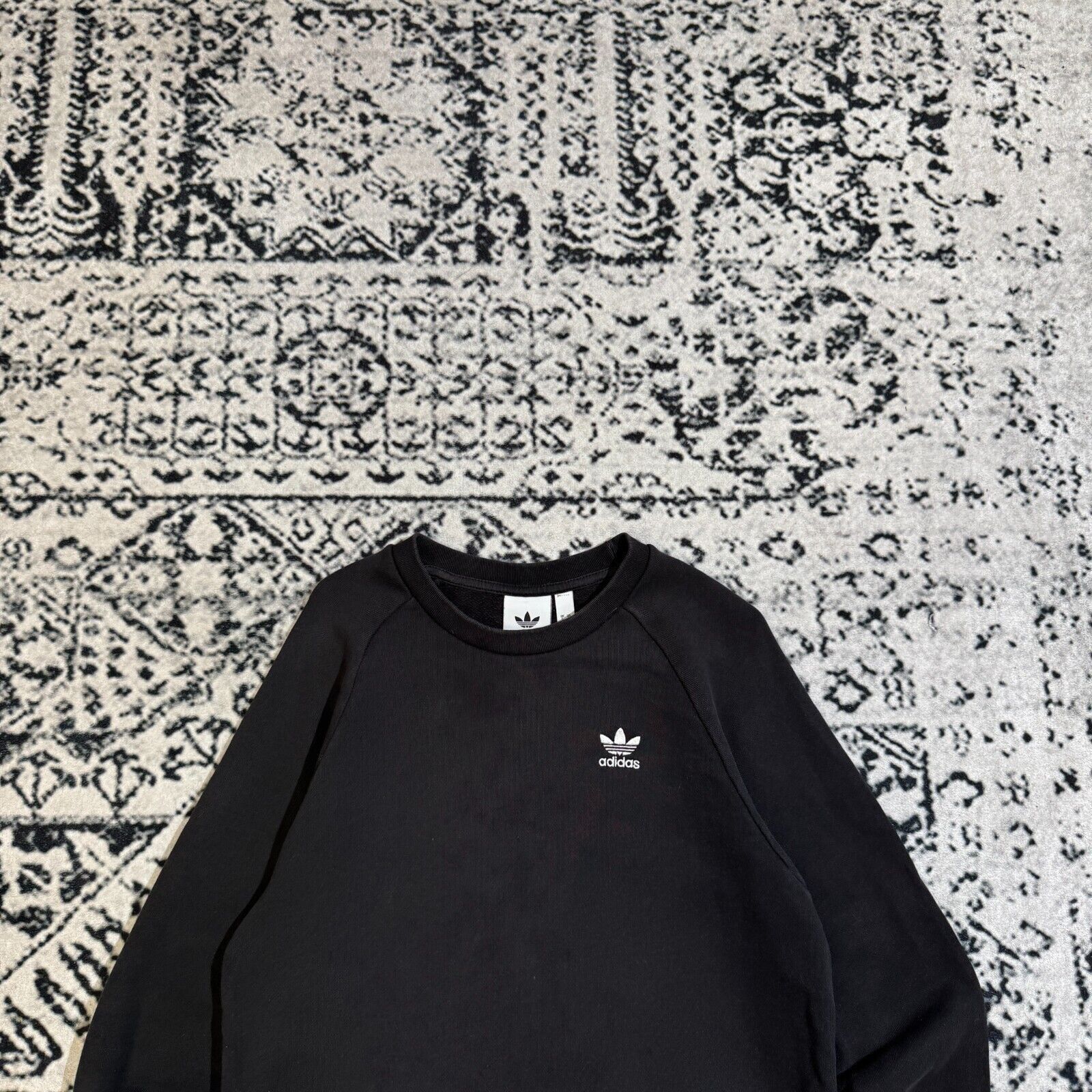 Adidas Vintage Adidas Unisex Black Cotton Crewneck Size S Y2K 90s Size US S / EU 44-46 / 1 - 6 Thumbnail