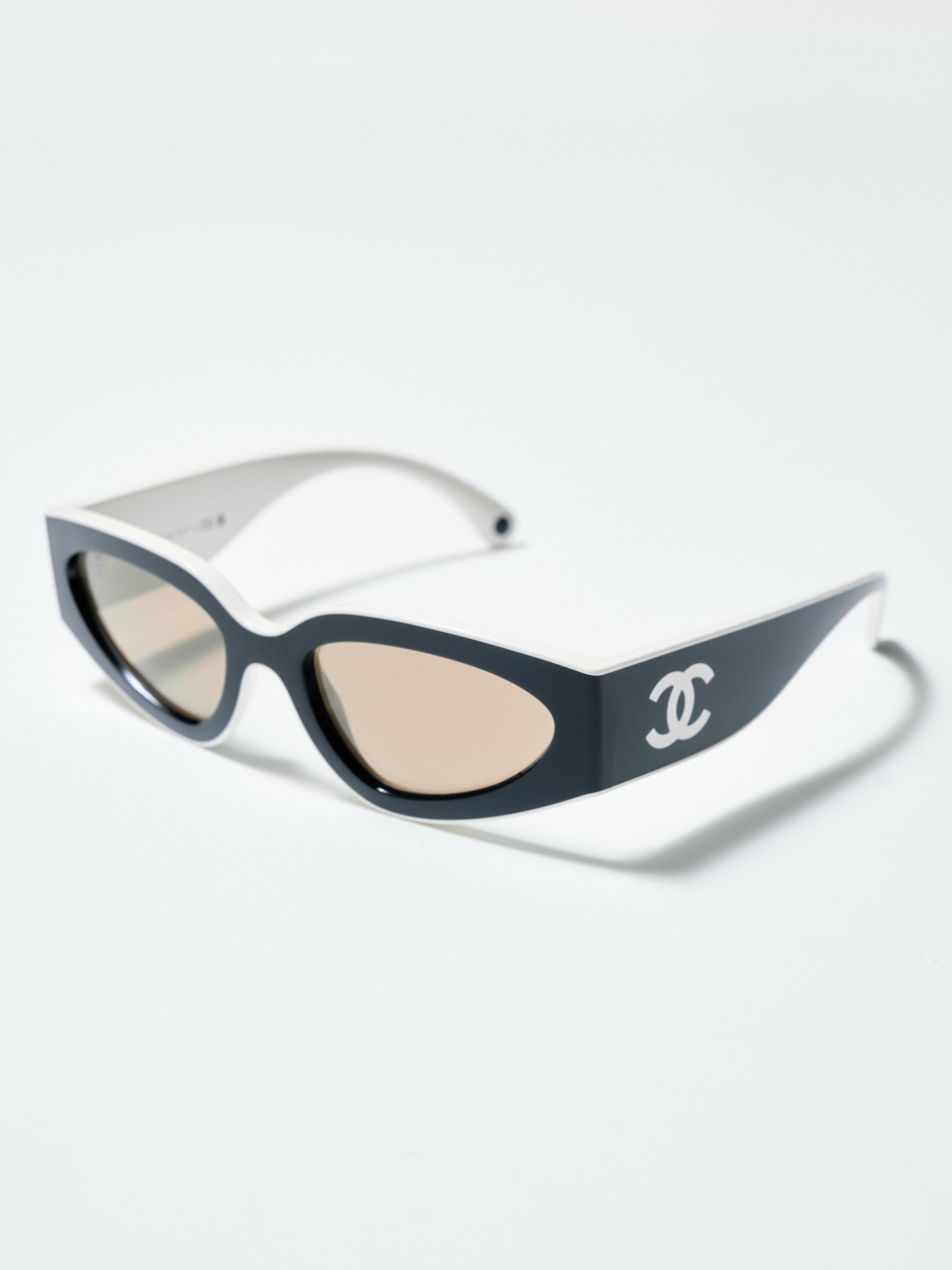 Chanel CHANEL OCH6056 C1656/53 Sunglasses BLACK Size ONE SIZE - 1 Thumbnail