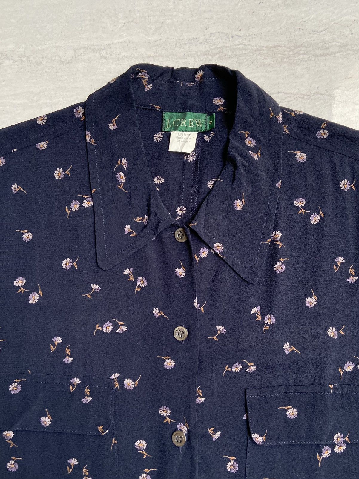 J.Crew J.CREW Navy Flower Pattern Shirt Size US XS / EU 42 / 0 - 4 Thumbnail