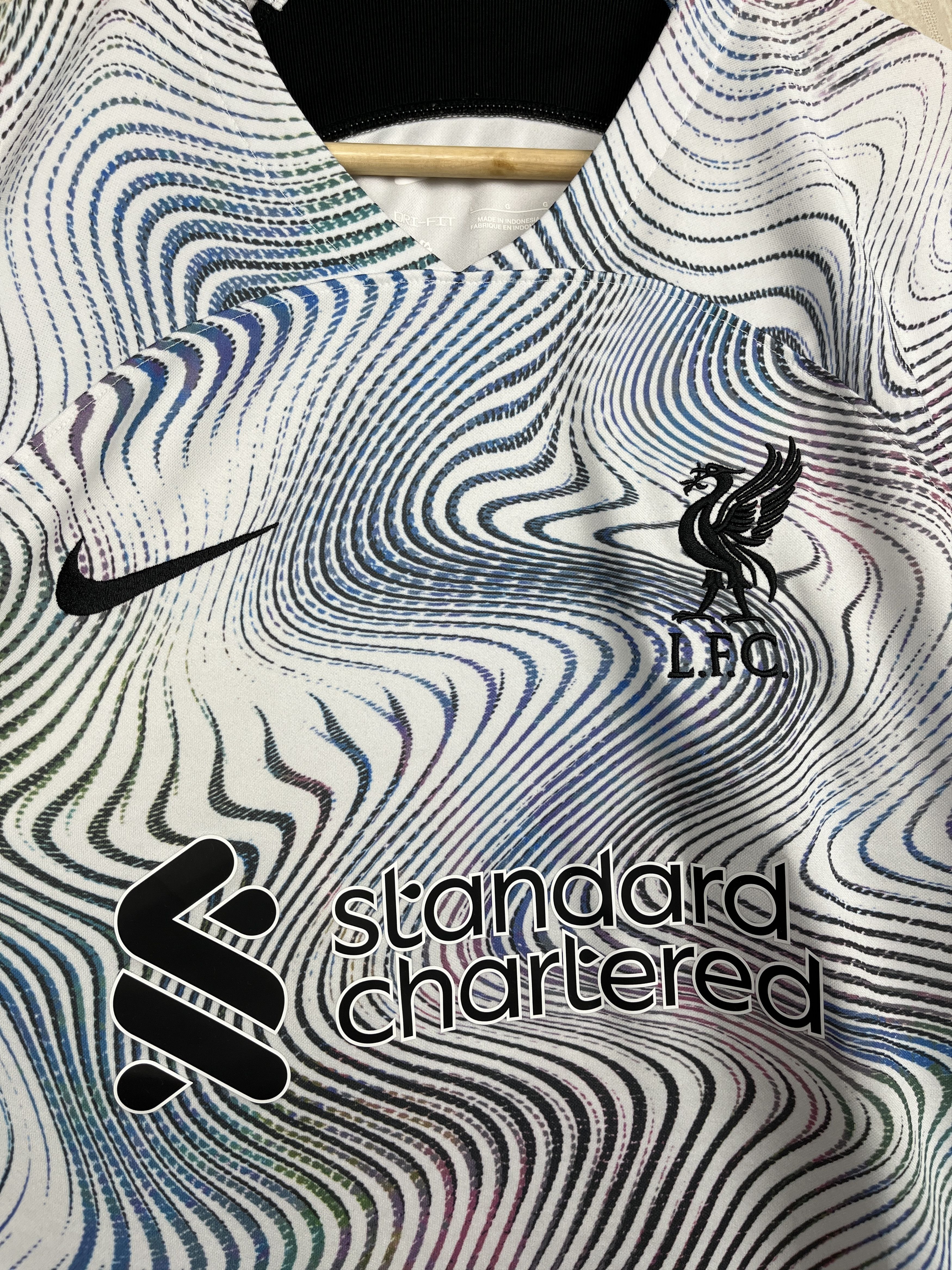 Nike Nike Liverpool 2022/2023 Away Football Shirt Soccer Jersey Size US L / EU 52-54 / 3 - 4 Thumbnail