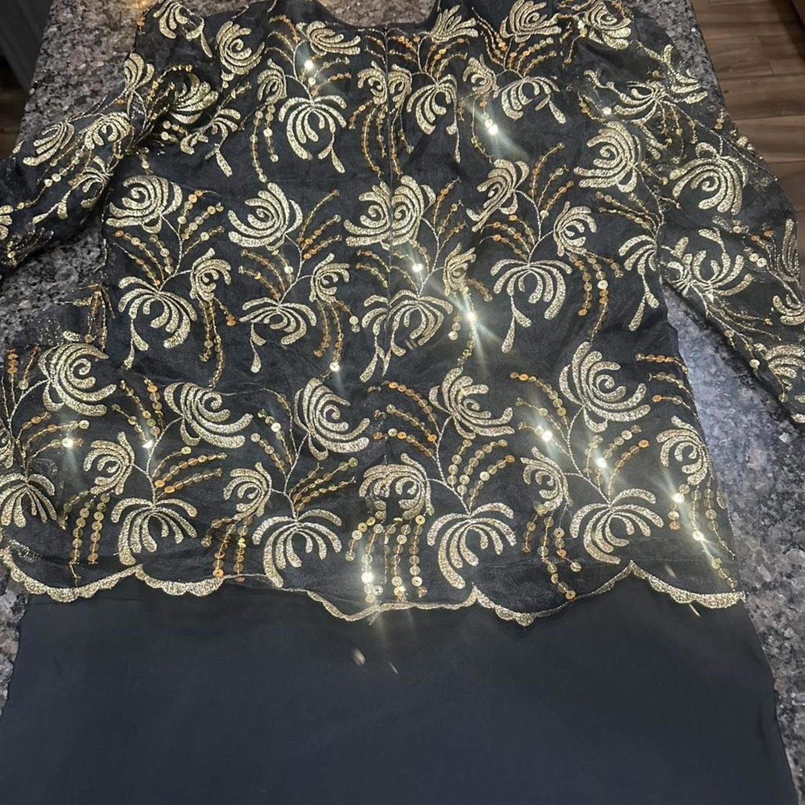 Other Black and gold sequin dress= #glamour #party #eveningwear Size S / US 4 / IT 40 - 3 Thumbnail