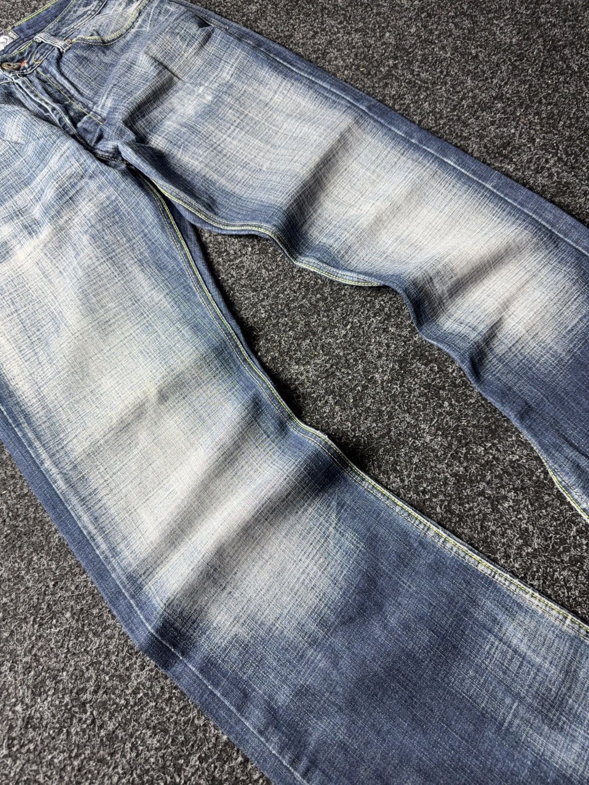 Japanese Brand Vintage Retro Y2K Sk8 Flared Distressed Denim pants Size US 33 - 5 Thumbnail