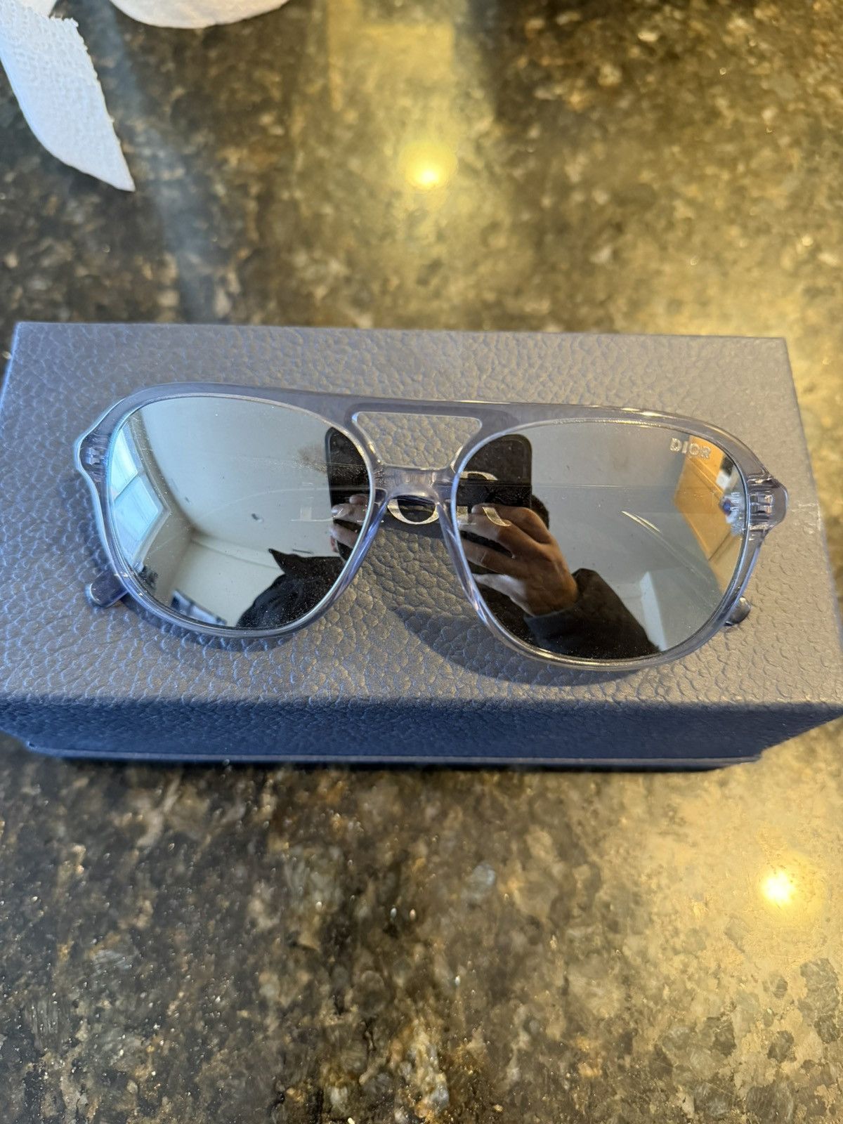 Dior Dior Bee Motif Sunglasses Size ONE SIZE - 2 Thumbnail