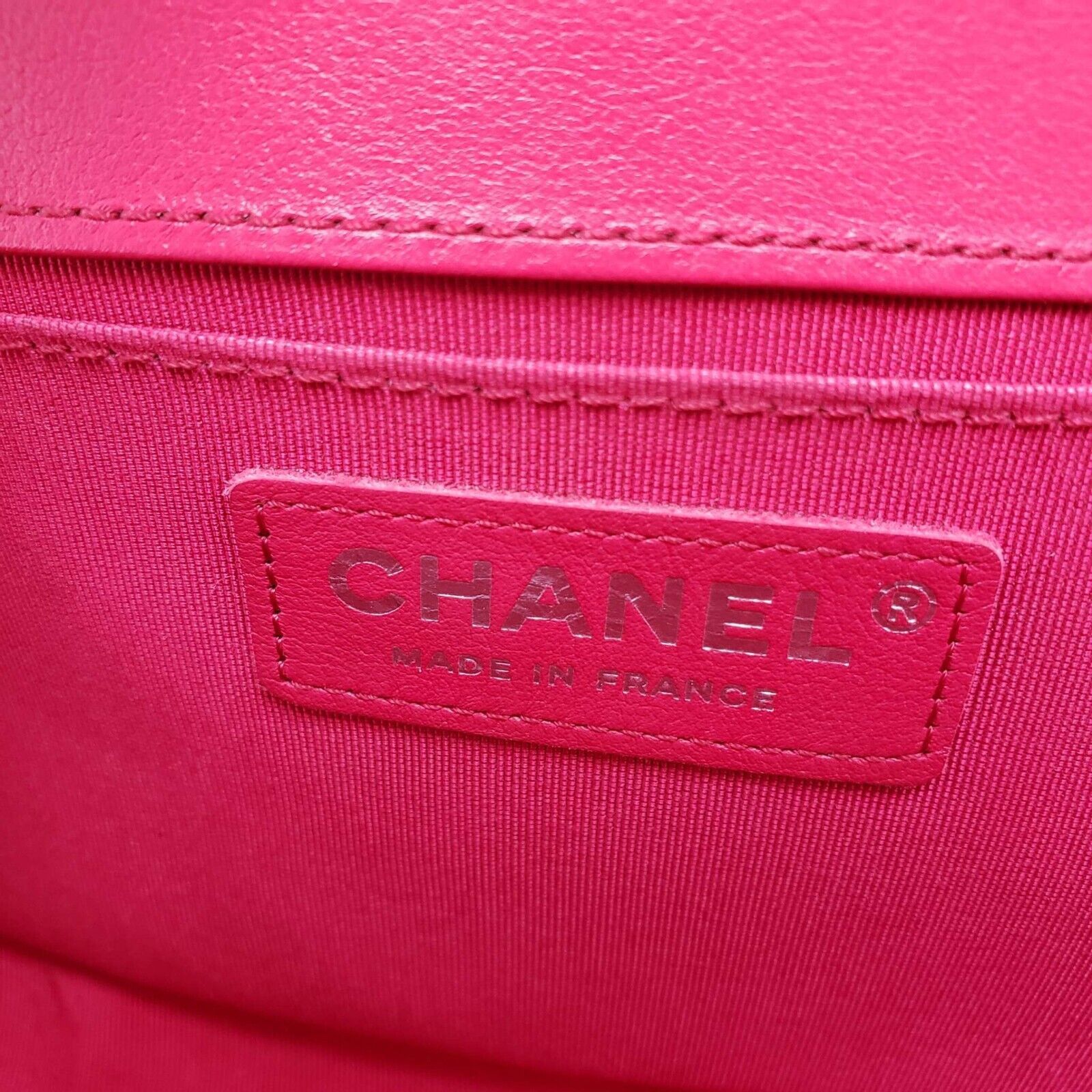 Chanel Authentic CHANEL Boy Leather Shoulder Bag 2550-080524 Size ONE SIZE - 21 Thumbnail