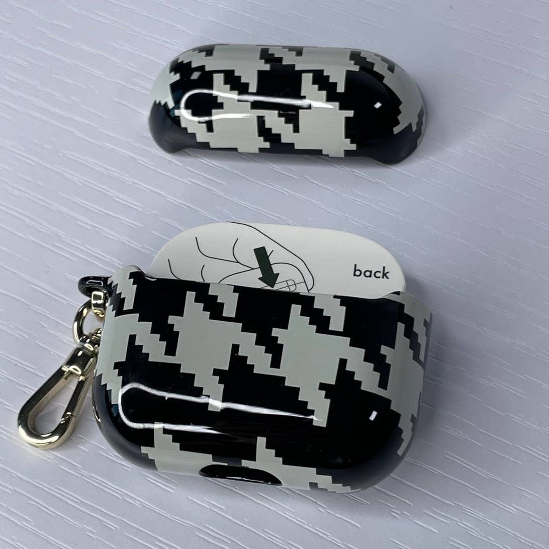 Kate Spade Kate Spade Houndstooth Print Airpods 3rd Generation Case Size ONE SIZE - 6 Thumbnail