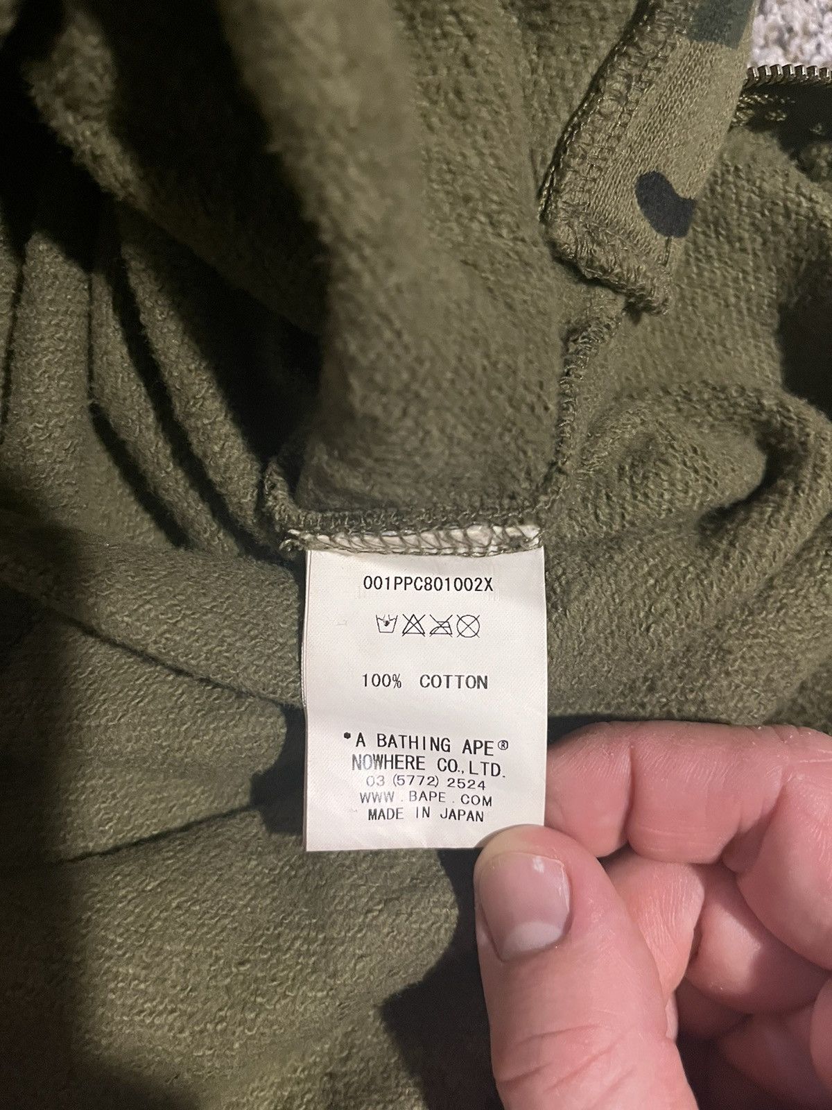 Bape Bape 1st Camo Shark Hoodie Side Zip Size US S / EU 44-46 / 1 - 5 Thumbnail