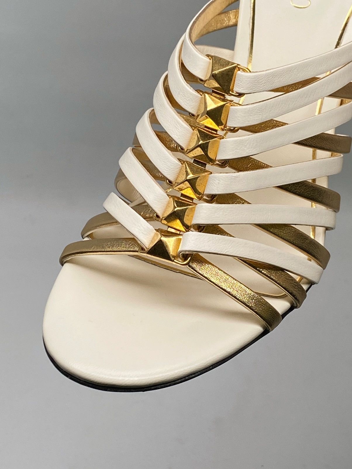 Valentino Valentino Garavani Rockstud Strappy Sandals Size 36 Size US 6 / IT 36 - 8 Thumbnail