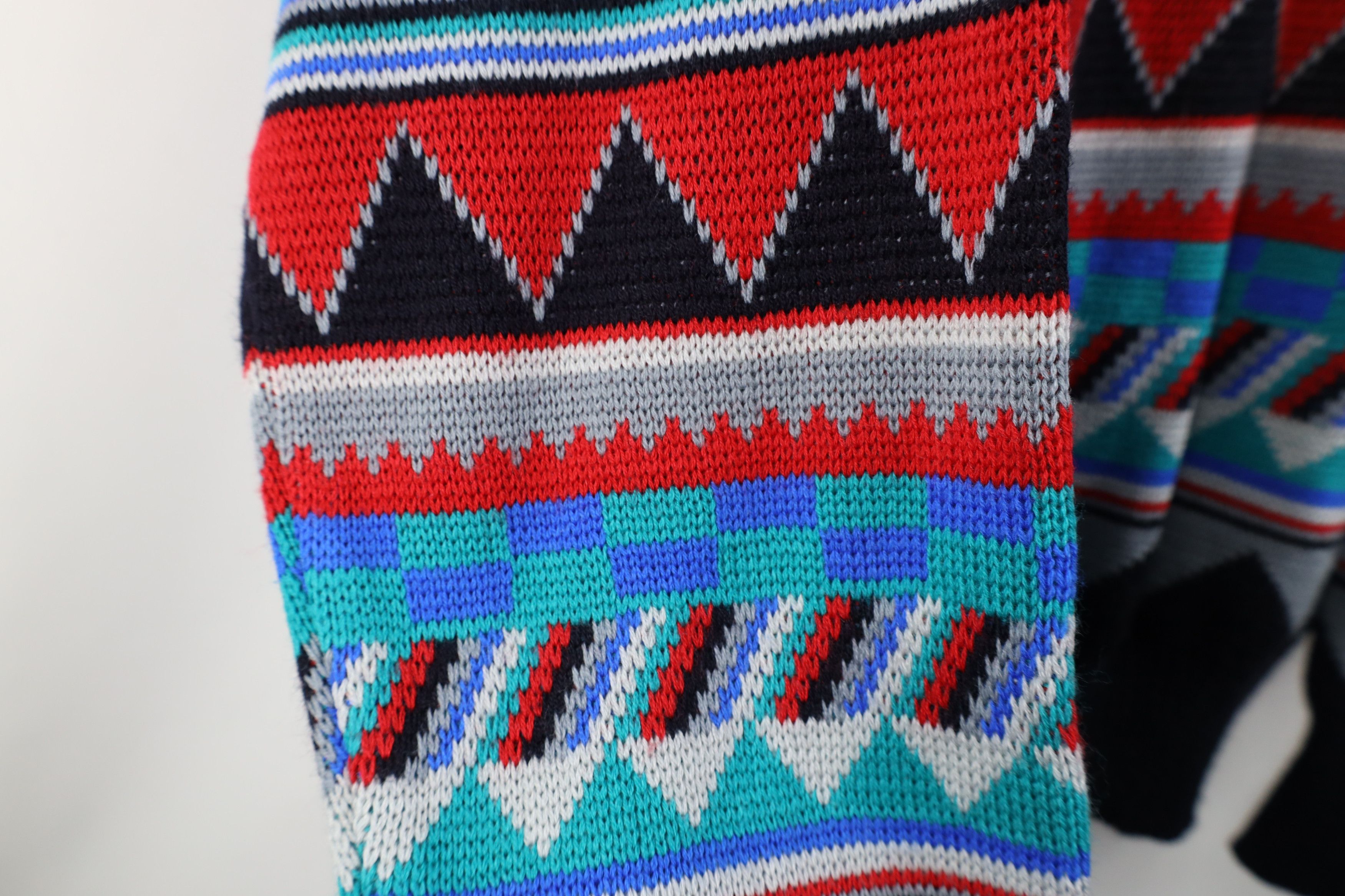 Vintage Vintage 90s Coogi Style Fair Isle Wool Blend Knit Sweater Size US M / EU 48-50 / 2 - 6 Thumbnail