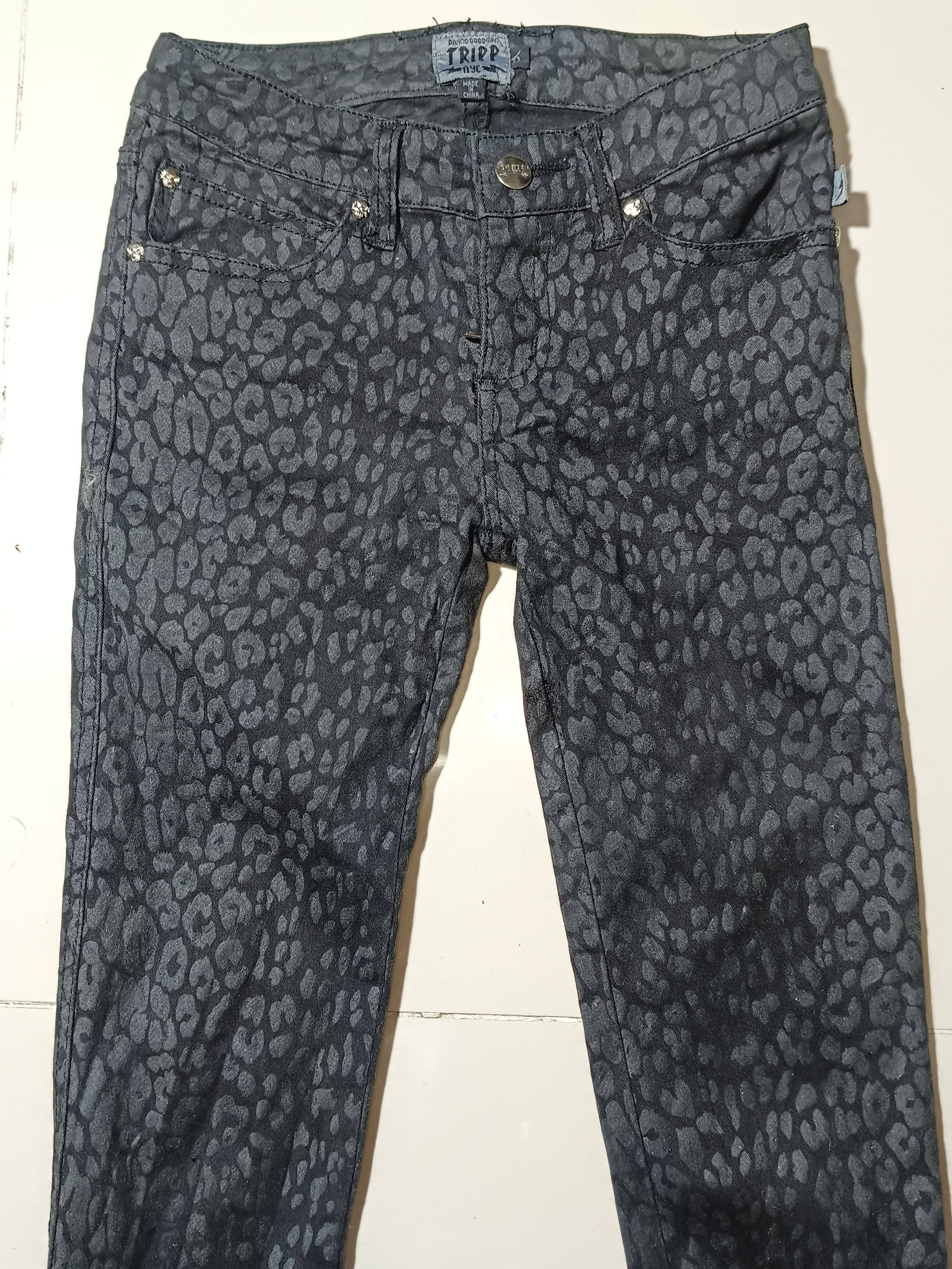 Le Grande Bleu (L.G.B.) × Tripp NYC Vintage Tripp NYC Leopard Skinny Pants Size US 26 / EU 42 - 3 Thumbnail