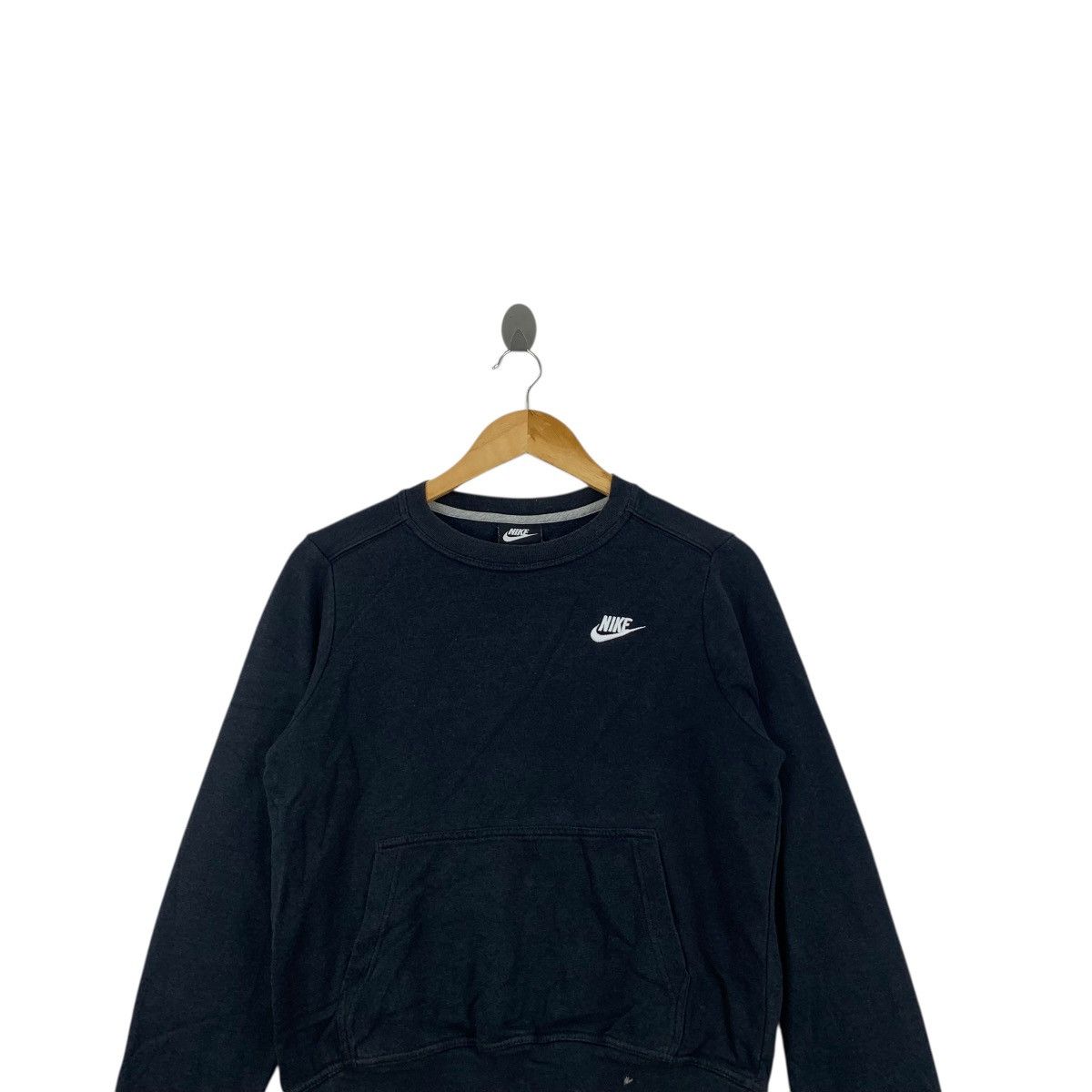 Nike Vintage NIKE SWOOSH Minimalist Embroidered Logo Sweatshirt Size M / US 6-8 / IT 42-44 - 2 Thumbnail