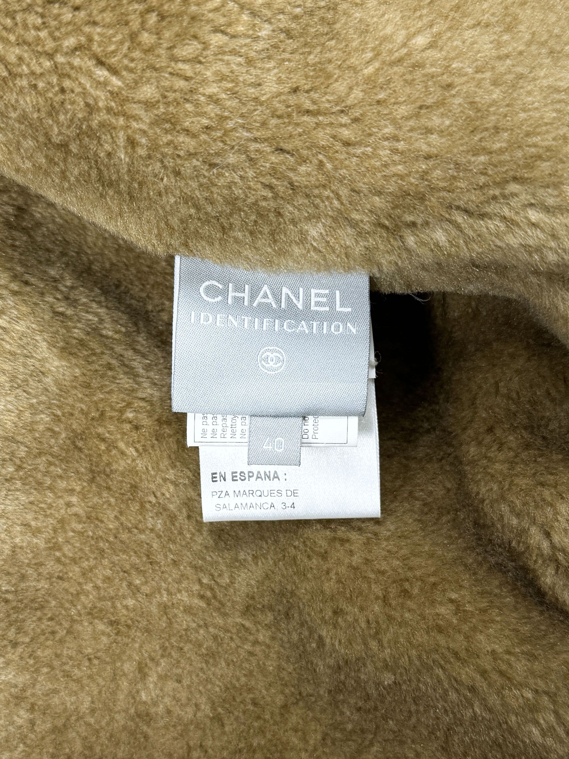 Chanel FW 2001 Chanel Padded Ski Jacket Size L / US 10 / IT 46 - 13 Thumbnail