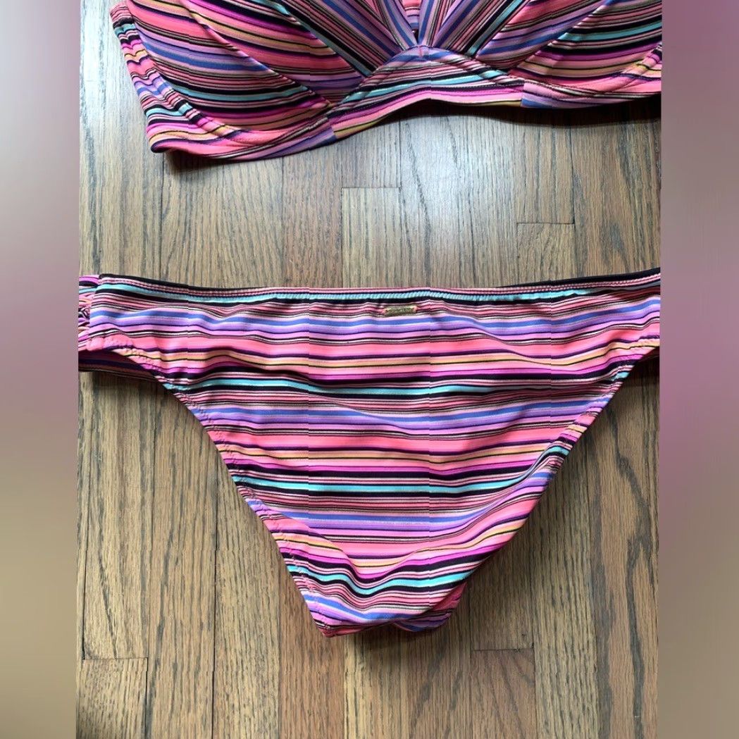 Victoria's Secret Victoria's Secret Bikini Swimsuit Set Convertible Top 36D Medium Bottoms Multicolor Women M Size M / US 6-8 / IT 42-44 - 5 Thumbnail