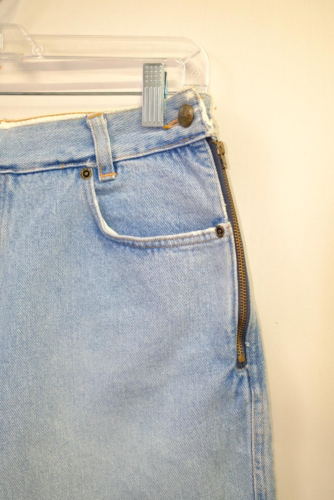 Katharine Hamnett London 90's Katharine Hamnett Light Wash Straight-Leg Jeans Size 32" / US 10 / IT 46 - 3 Thumbnail