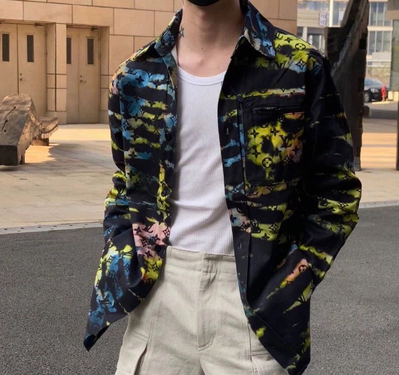 Louis Vuitton Louis Vuitton Multi-color camo logo full-print cotton lape Size US M / EU 48-50 / 2 - 9 Thumbnail