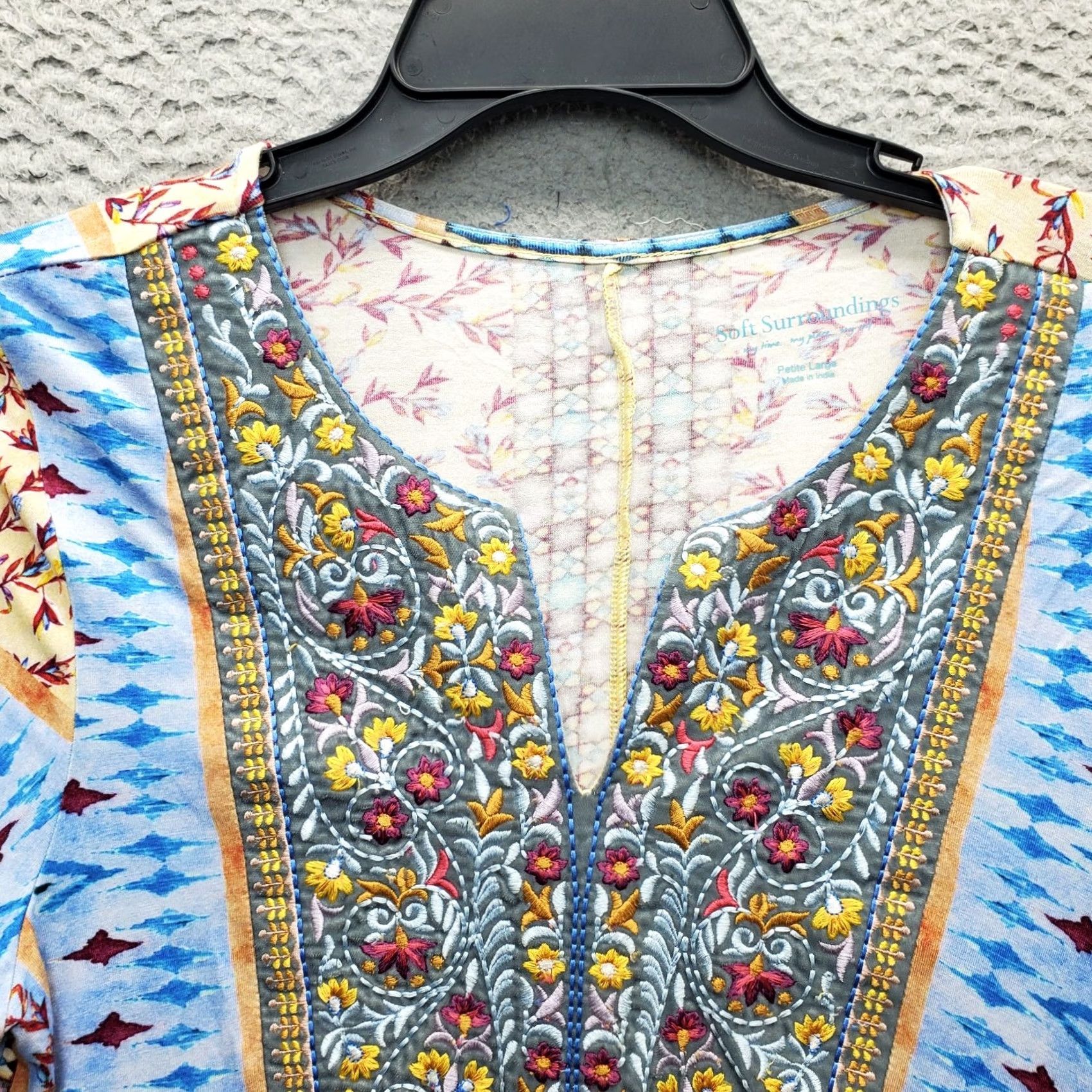 Soft Surroundings Soft Surroundings Blouse Womens PL Multicolor Geometric V-Neck 3/4 Sleeve Shirt Casual Travel Womens Size PL Size L / US 10 / IT 46 - 7 Thumbnail