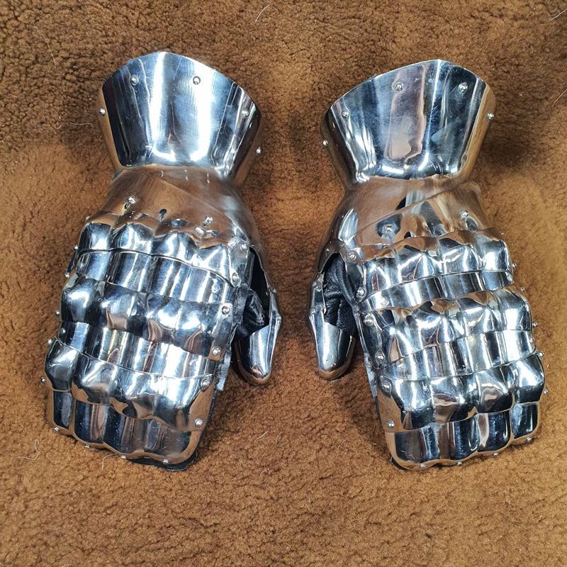 Vintage Balenciaga Inspiration Handmade Chevalier Knight Gauntlets Size ONE SIZE - 1 Thumbnail