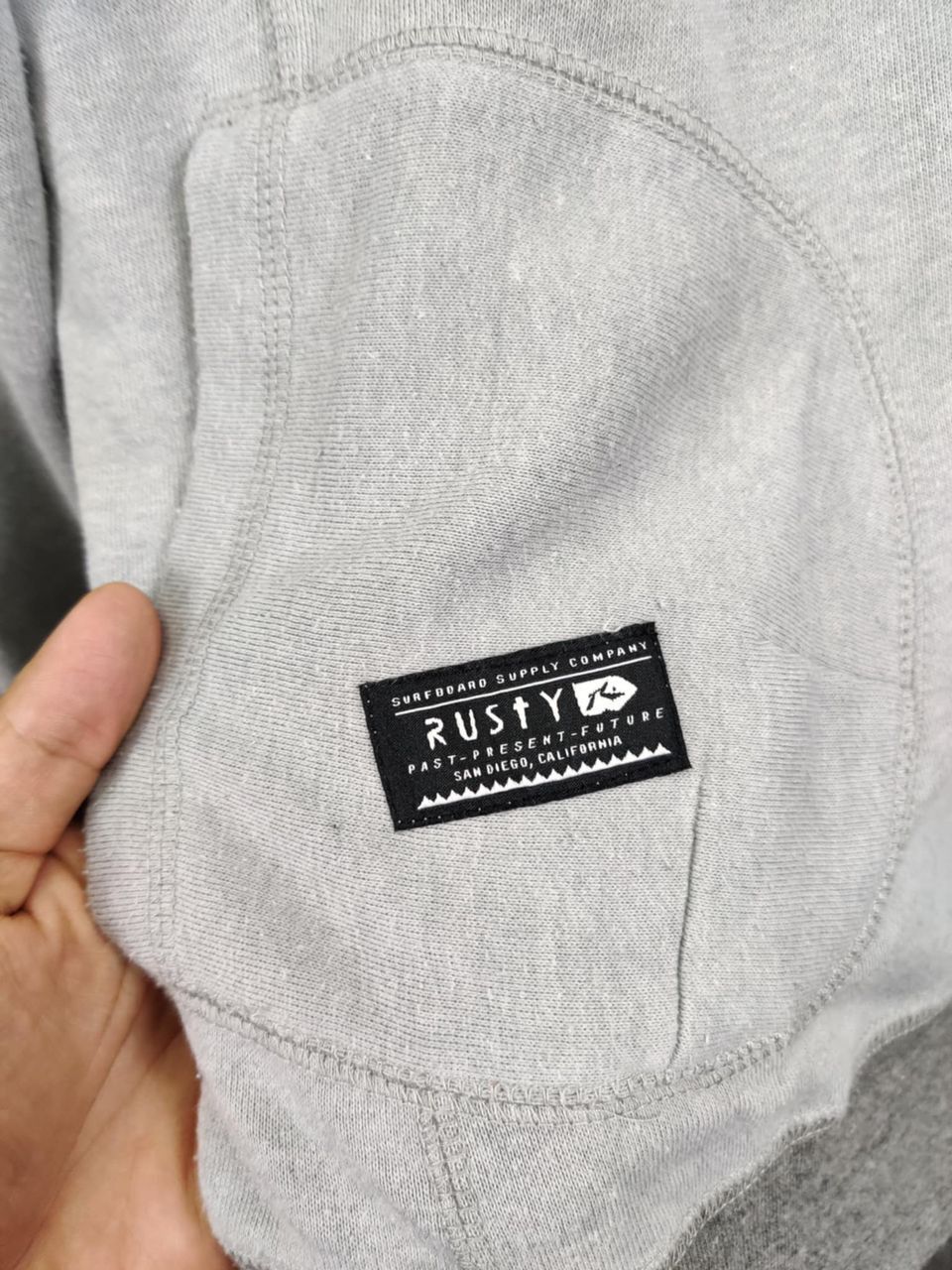 Rusty Vintage Rusty Small Logo Crewneck Sweatshirt Size US L / EU 52-54 / 3 - 8 Thumbnail