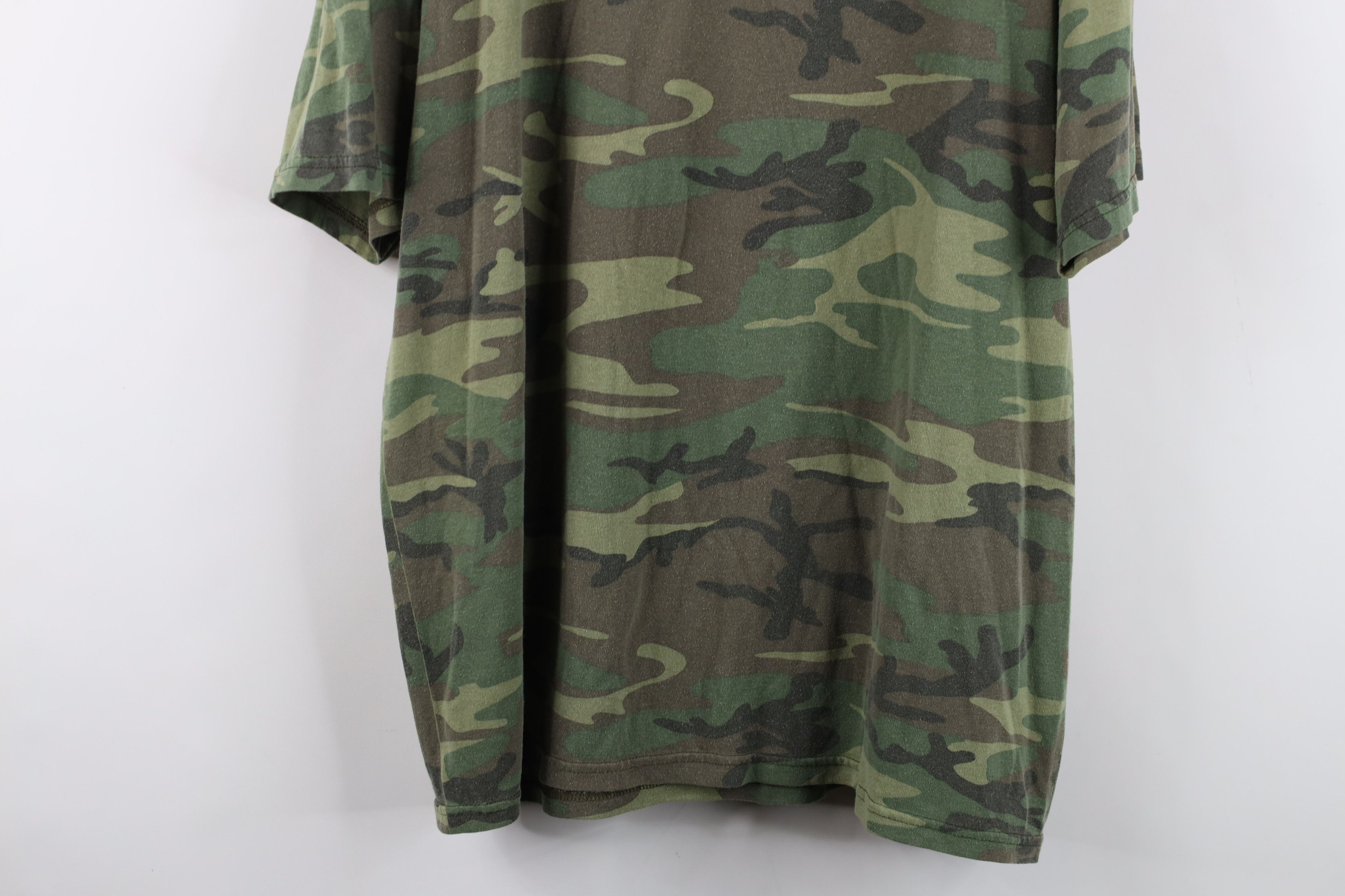 Vintage Vintage 90s Cedar Point Amusement Park Camouflage T-Shirt Size US XL / EU 56 / 4 - 12 Thumbnail