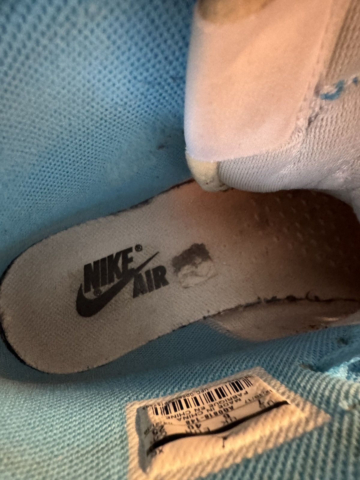 Off-White Jordan one off-white UNC Size US 7 / EU 40 - 7 Thumbnail